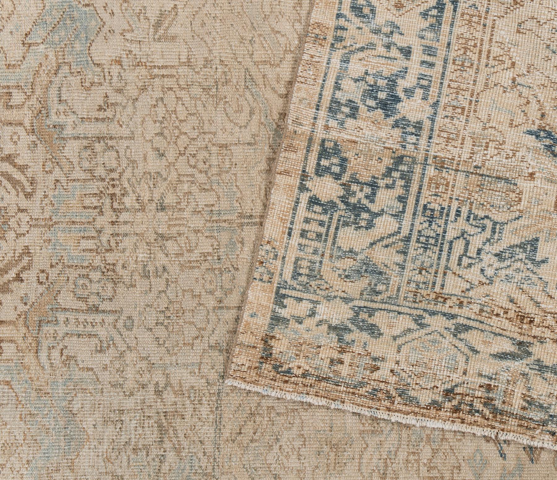 Vintage Persian Heriz Rug 6' X 8'4 For Sale 3