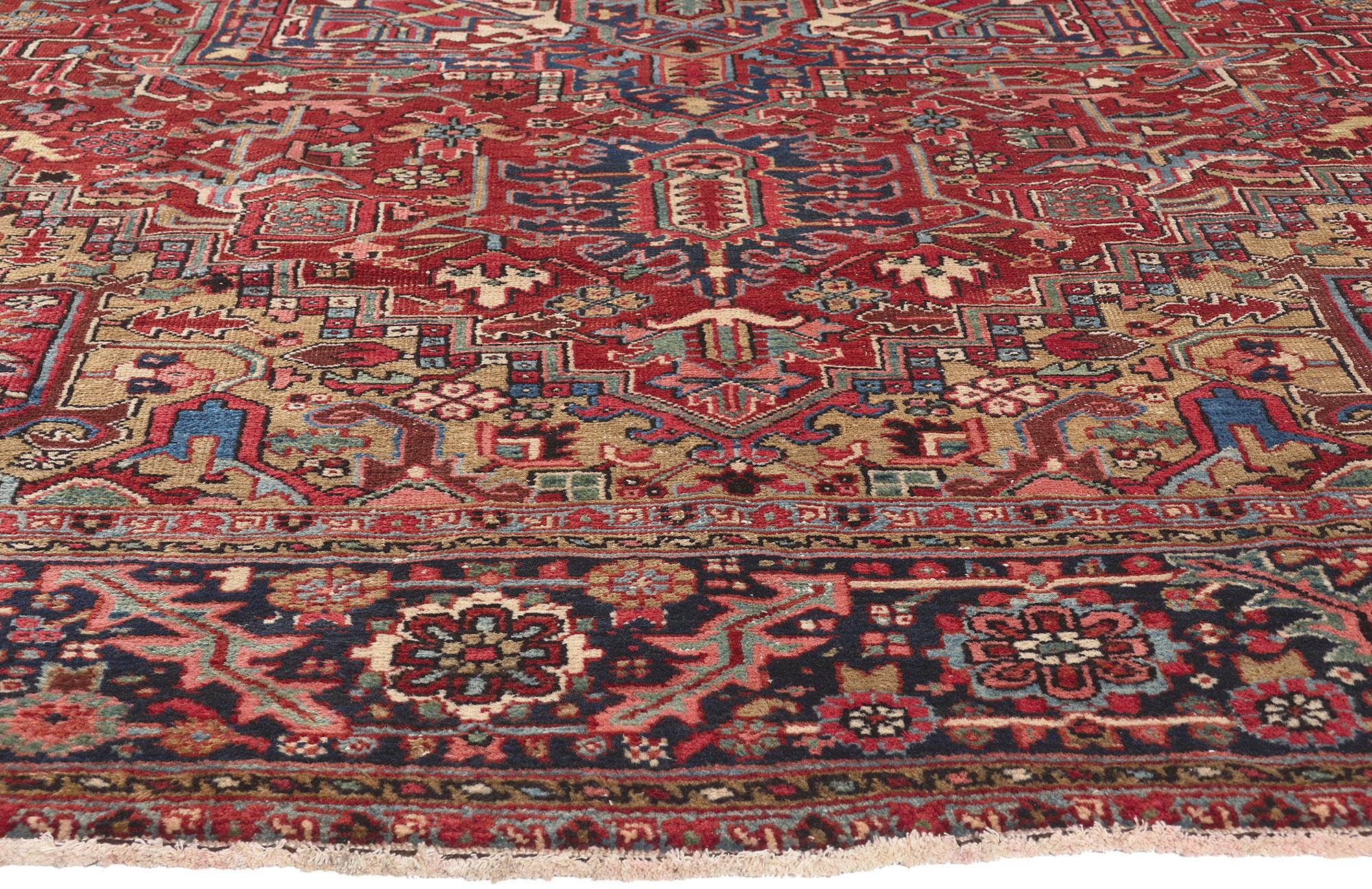 Perse Tapis persan Heriz vintage, chic et polyvalent sans effort en vente