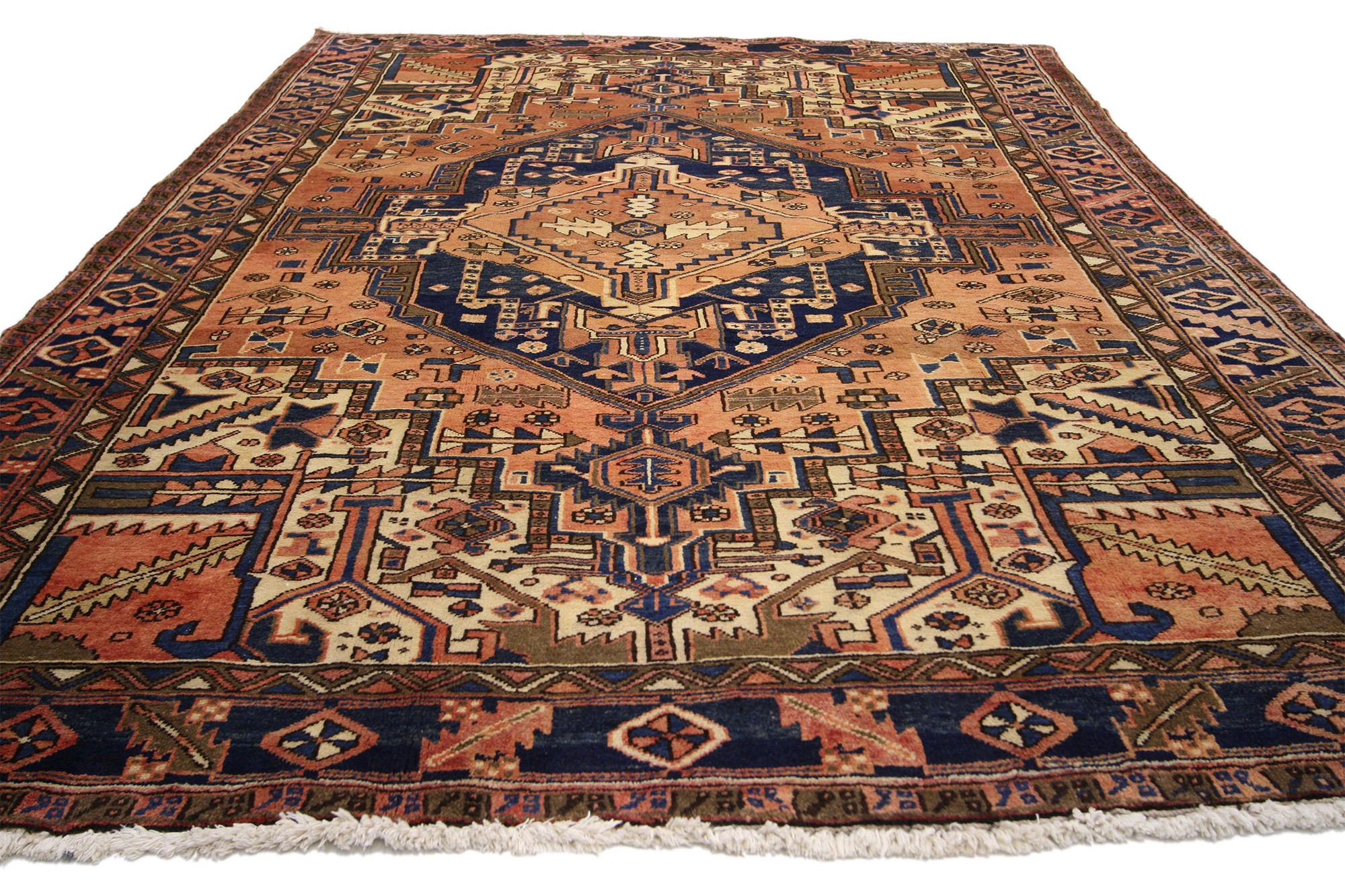 Alter persischer Heriz-Teppich (Moderne der Mitte des Jahrhunderts) im Angebot