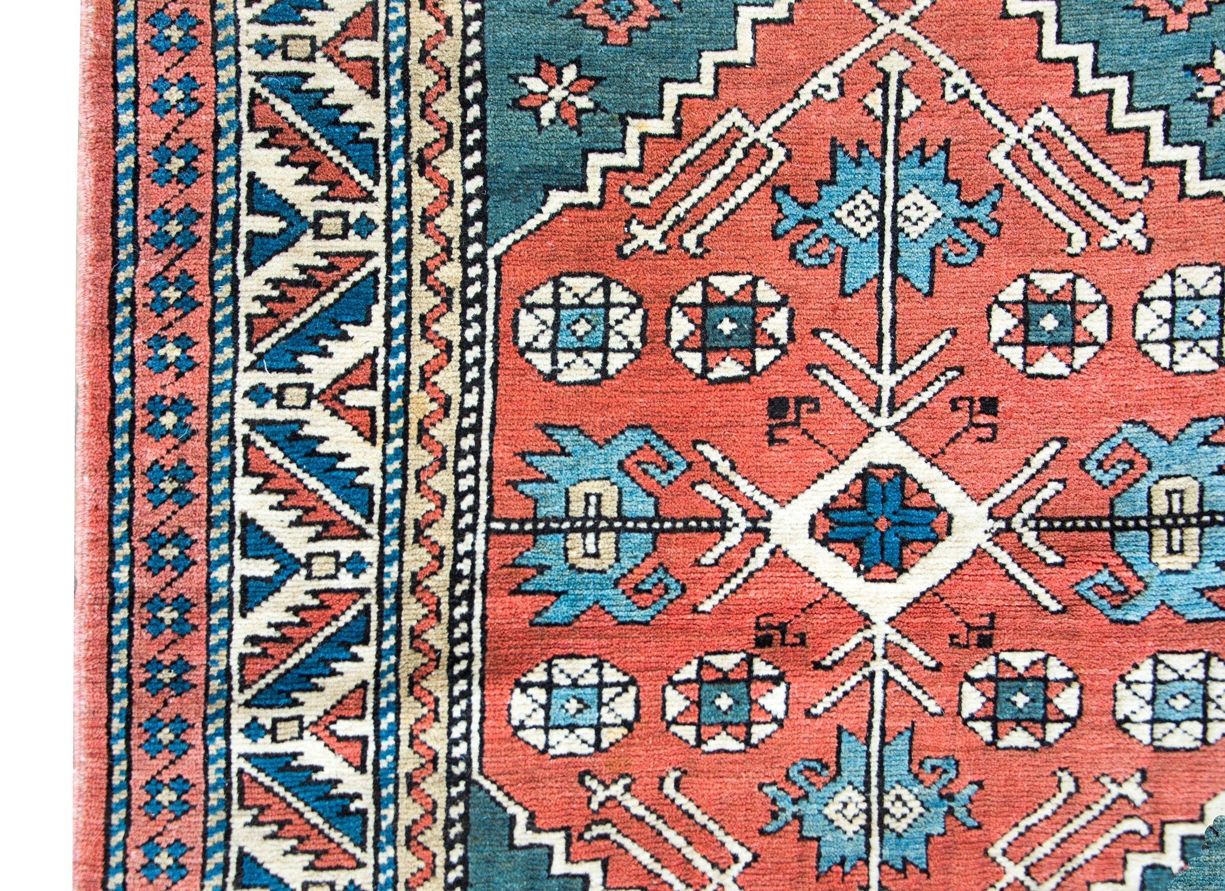 Persischer Heriz-Teppich, Vintage im Zustand „Gut“ im Angebot in Chicago, IL