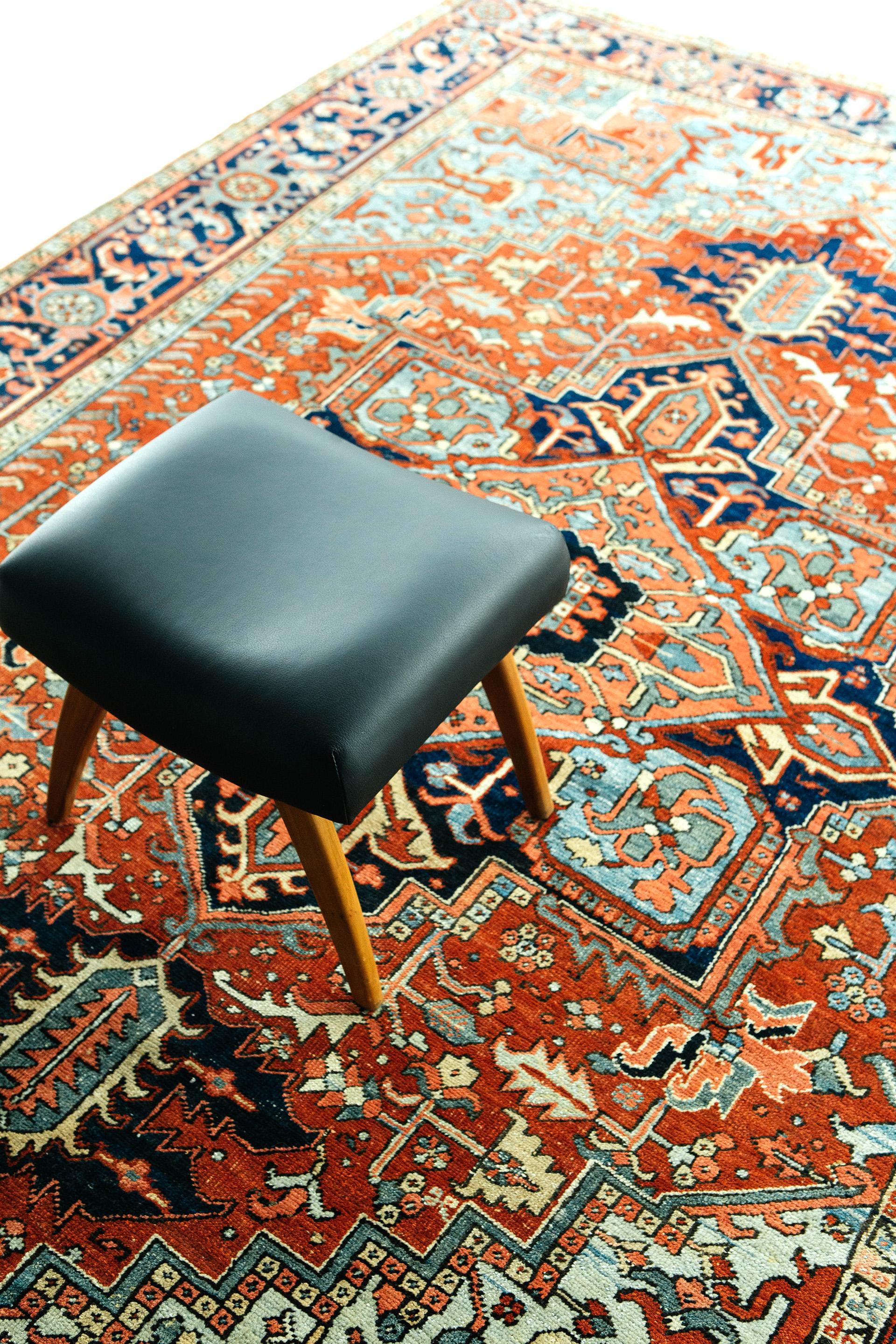 Alter persischer Heriz-Teppich (Frühes 20. Jahrhundert) im Angebot