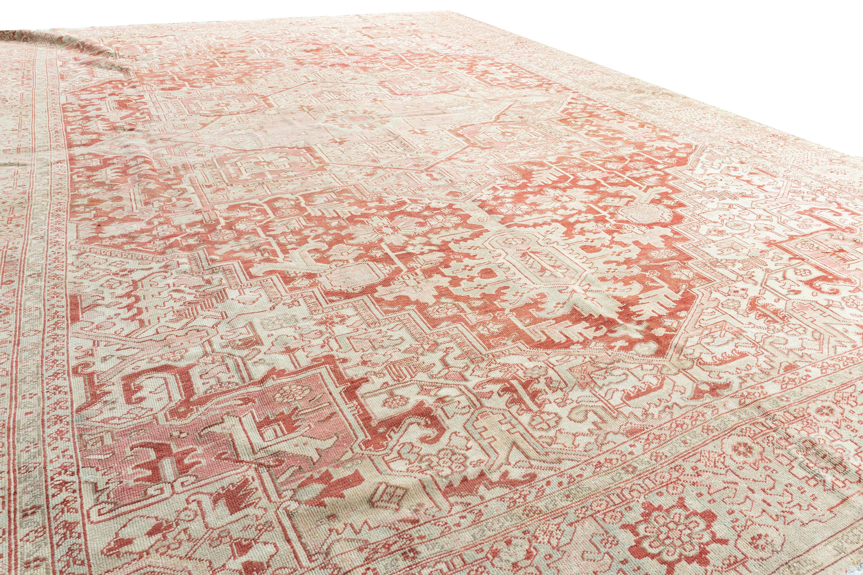 Alfombra persa Heriz vintage  11'4 x 15'9 siglo XX en venta
