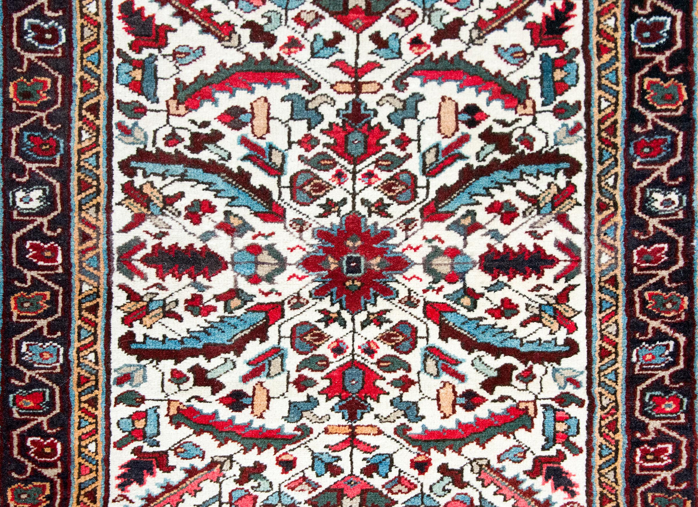 Vintage Persian Heriz Rug For Sale 1
