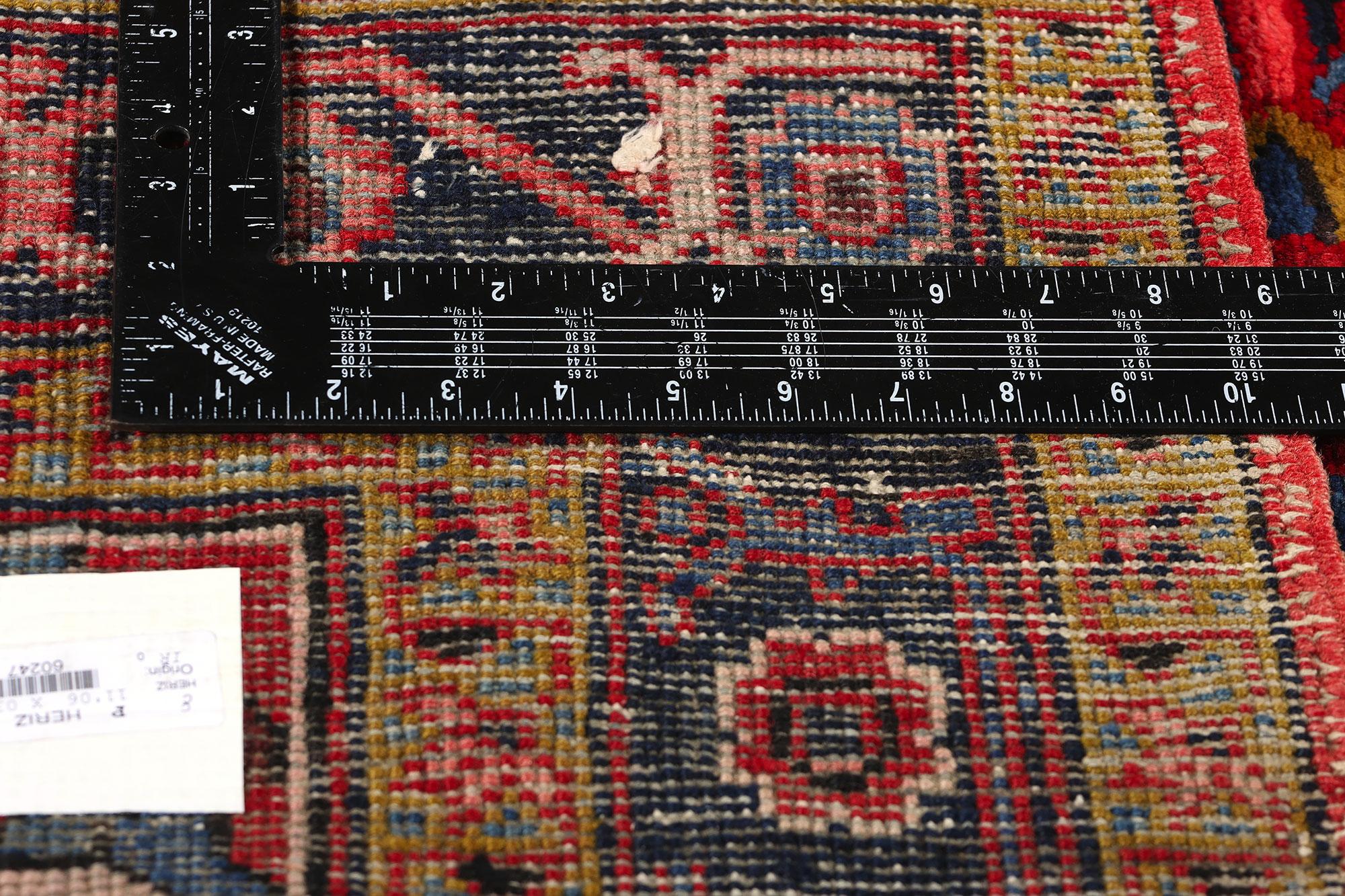 Alter persischer Heriz-Teppich (Wolle) im Angebot