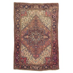 Tappeto persiano vintage Heriz, la modernità del Medioevo incontra l'eleganza dei toni della terra