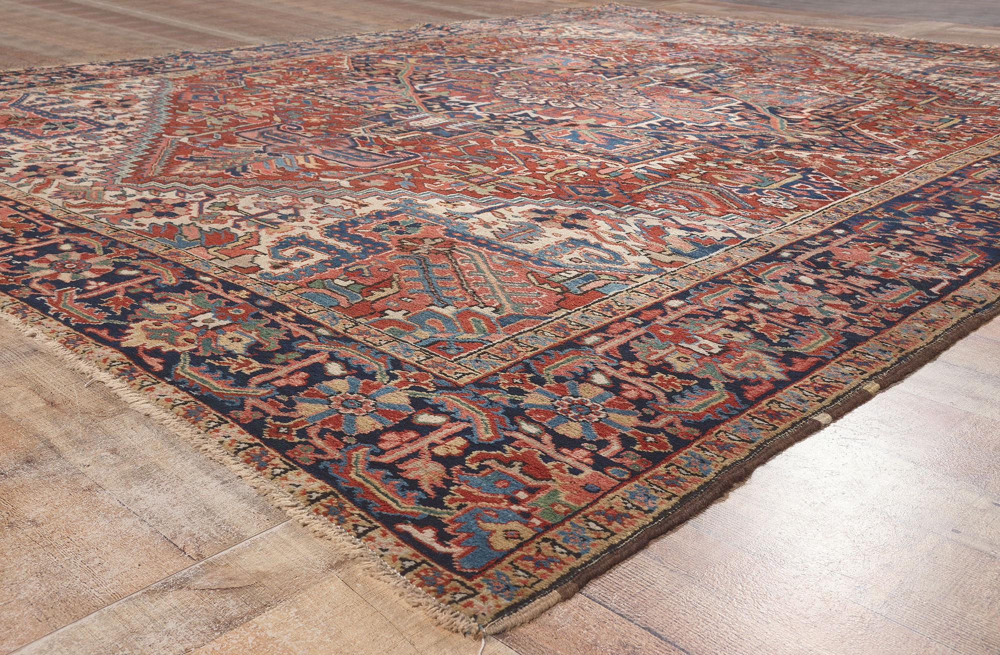 Vintage Persian Heriz Rug, Perpetually Posh Meets Timeless Appeal In Good Condition For Sale In Dallas, TX