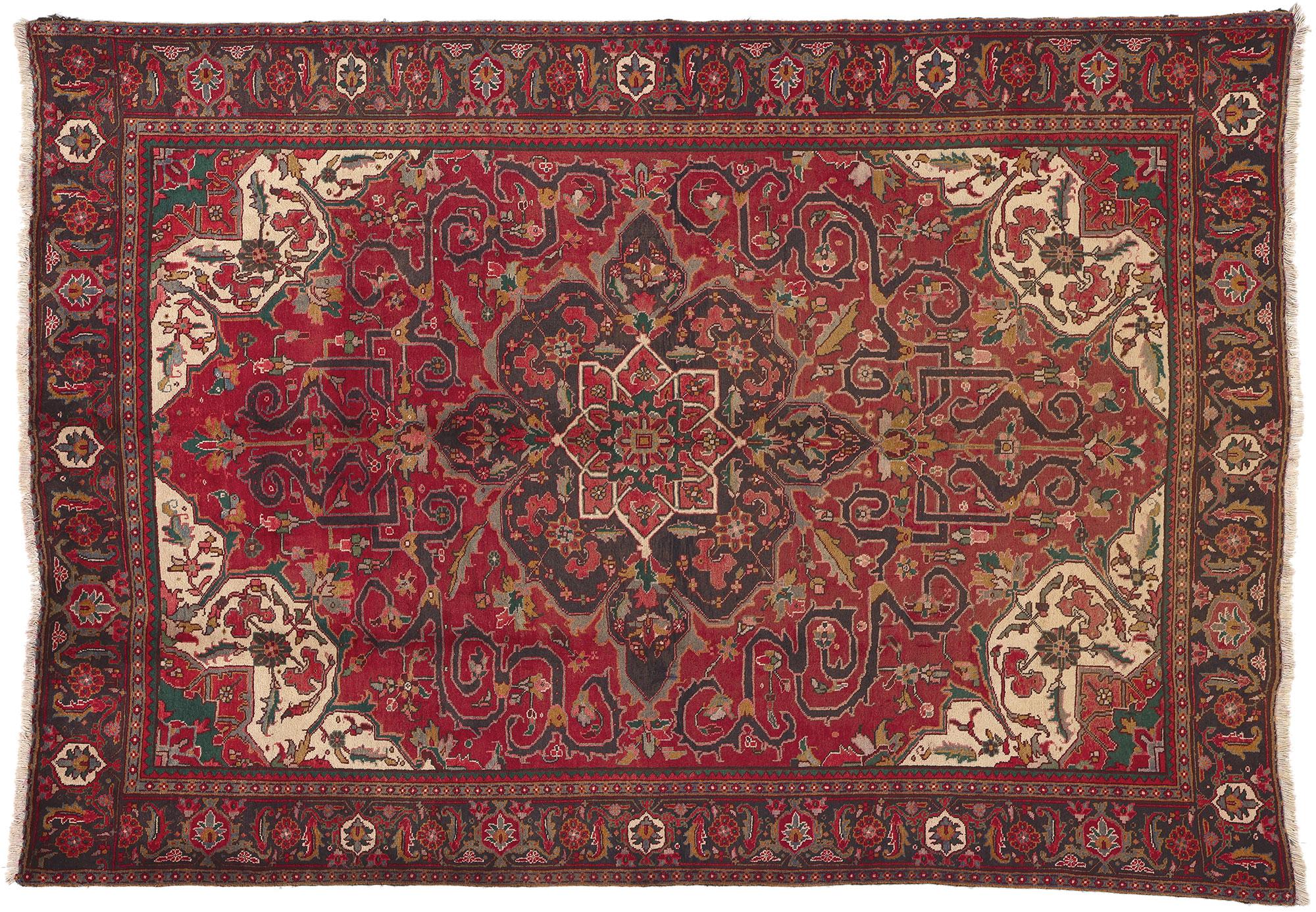 Vintage Persian Heriz Rug, Perpetually Posh Meets Stylish Durability For Sale 3