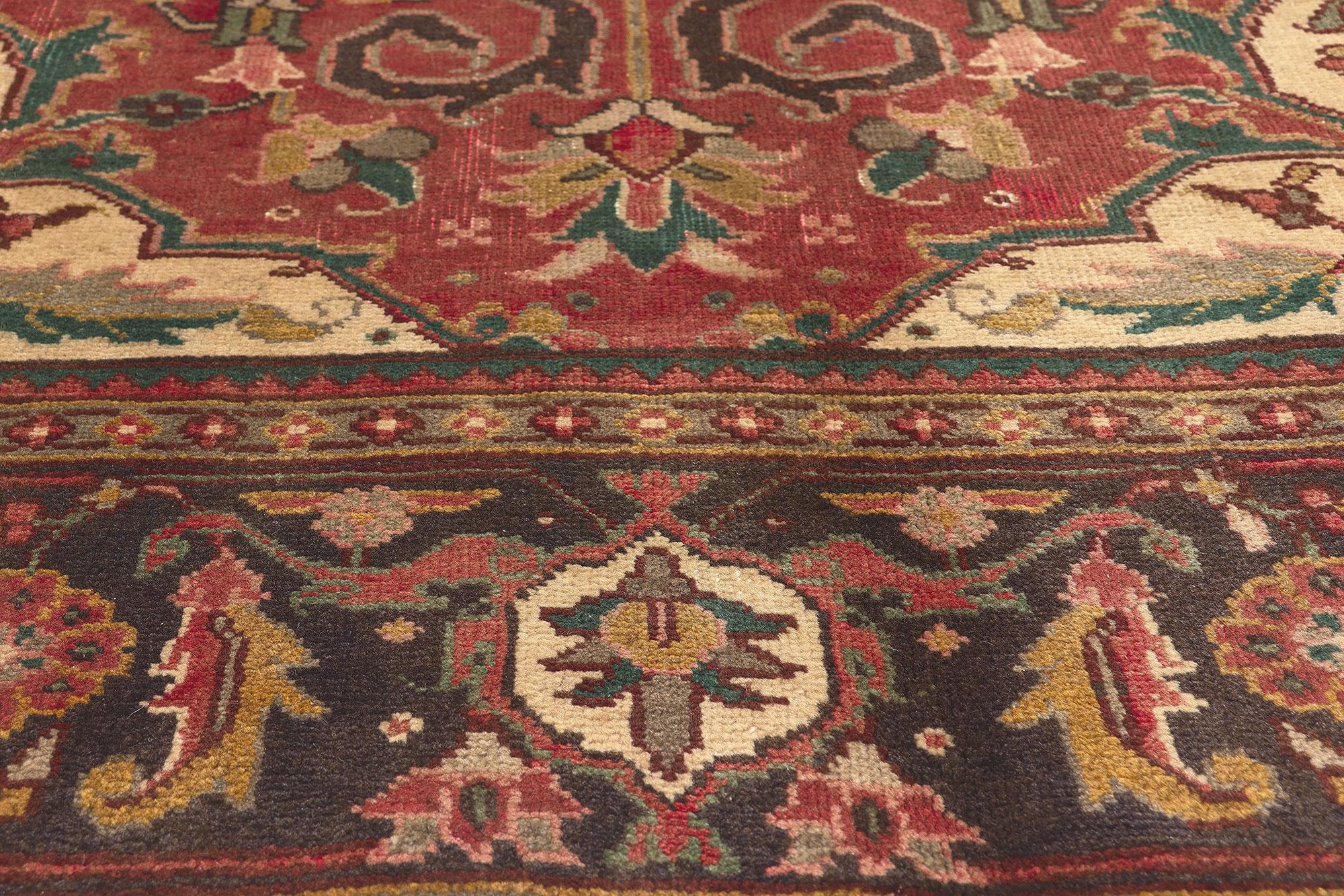 Vintage Persian Heriz Rug, Perpetually Posh Meets Stylish Durability In Good Condition For Sale In Dallas, TX