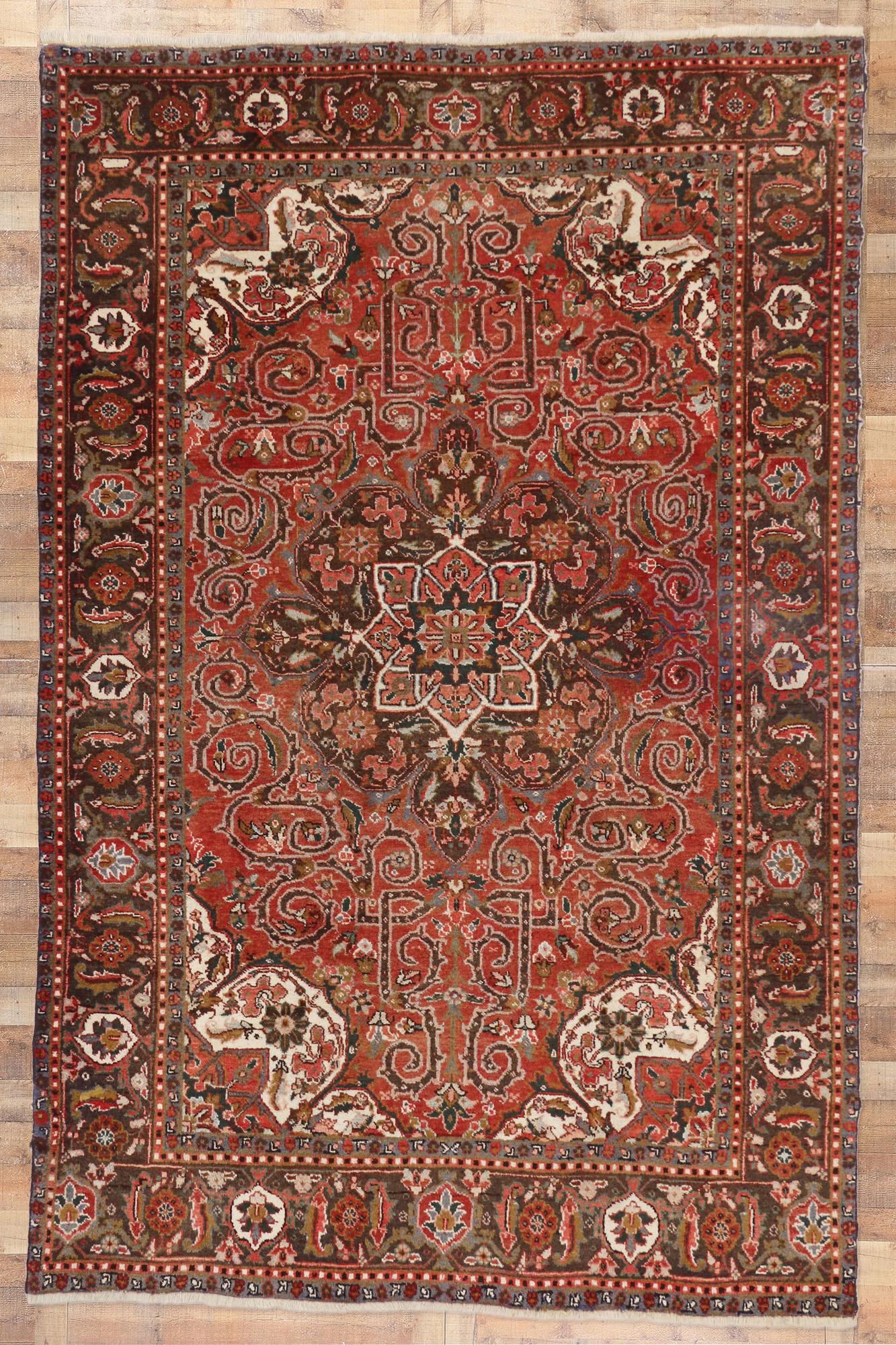 1960's Persian Heriz Carpet with Modern Style in vendita 1