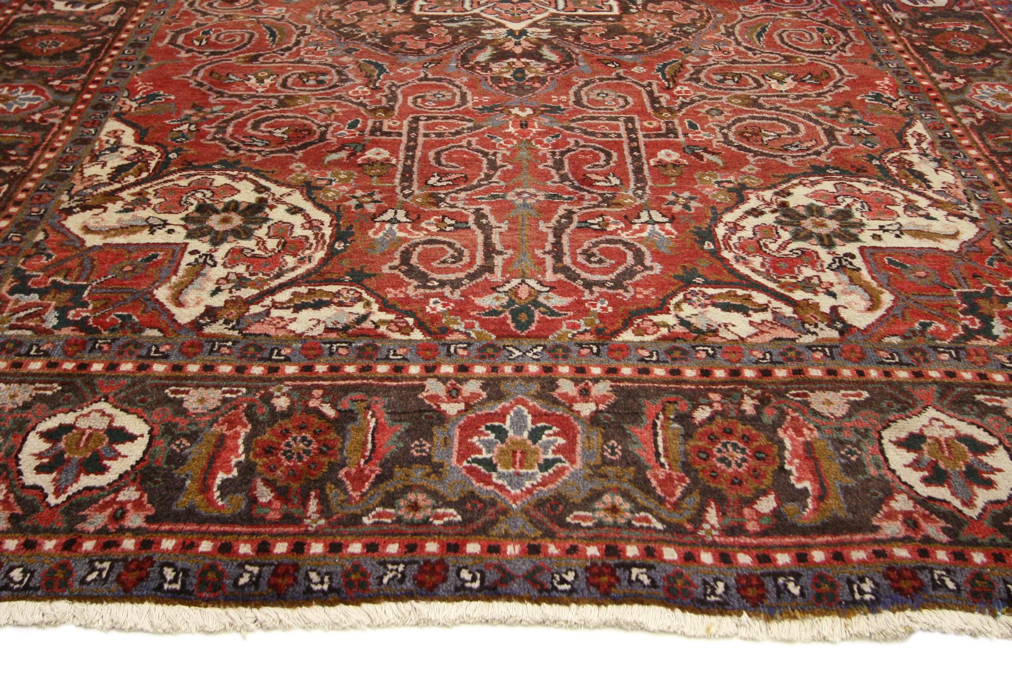 Persiano 1960's Persian Heriz Carpet with Modern Style in vendita