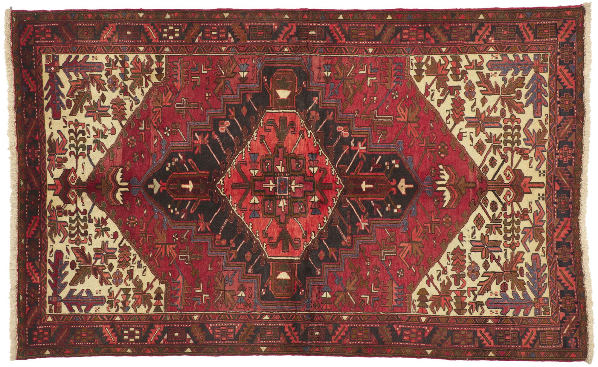 Tapis persan vintage Heriz avec style moderne du milieu du siècle dernier en vente 2