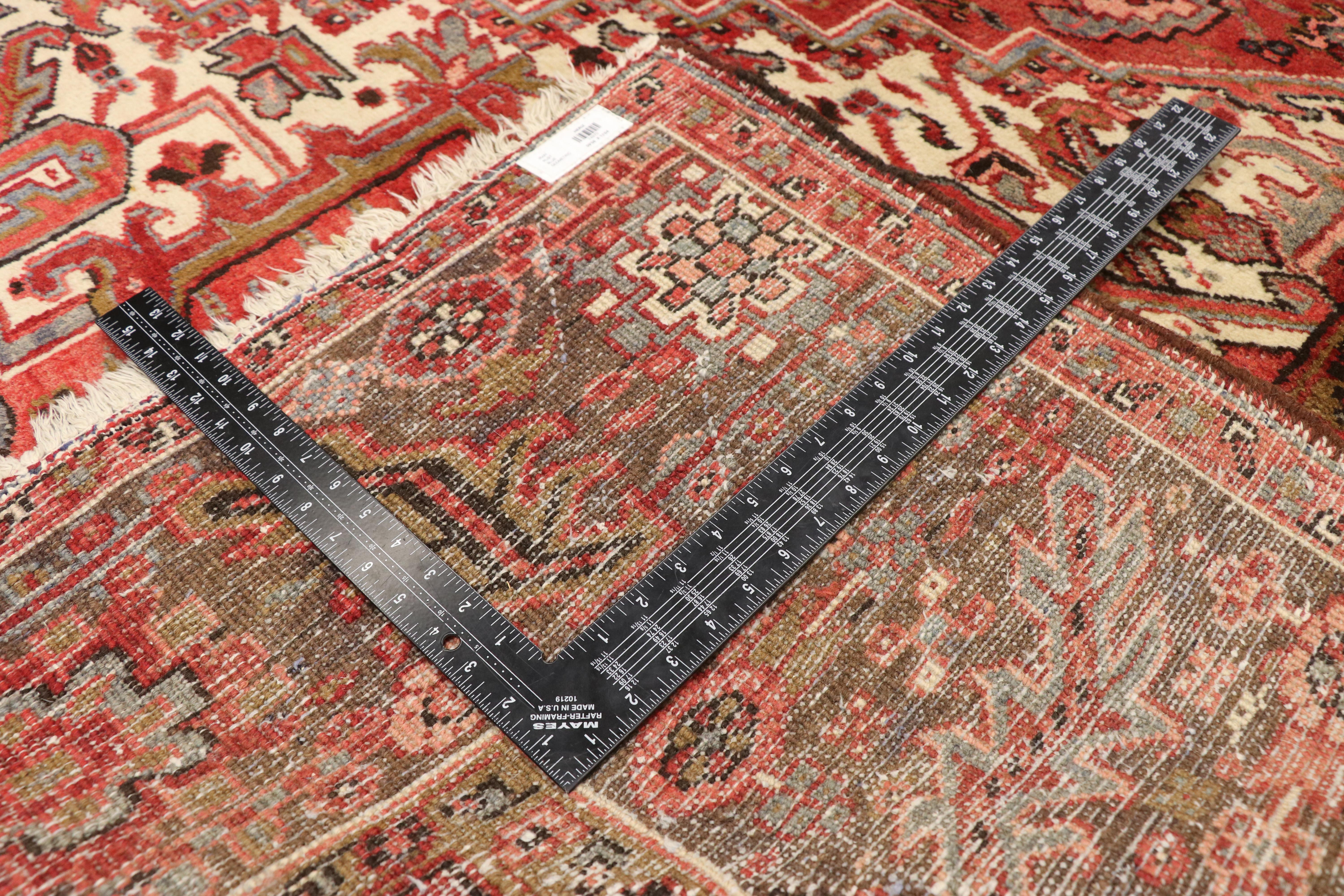 Vintage Persian Heriz Rug with Modern American Craftsman Style In Good Condition For Sale In Dallas, TX