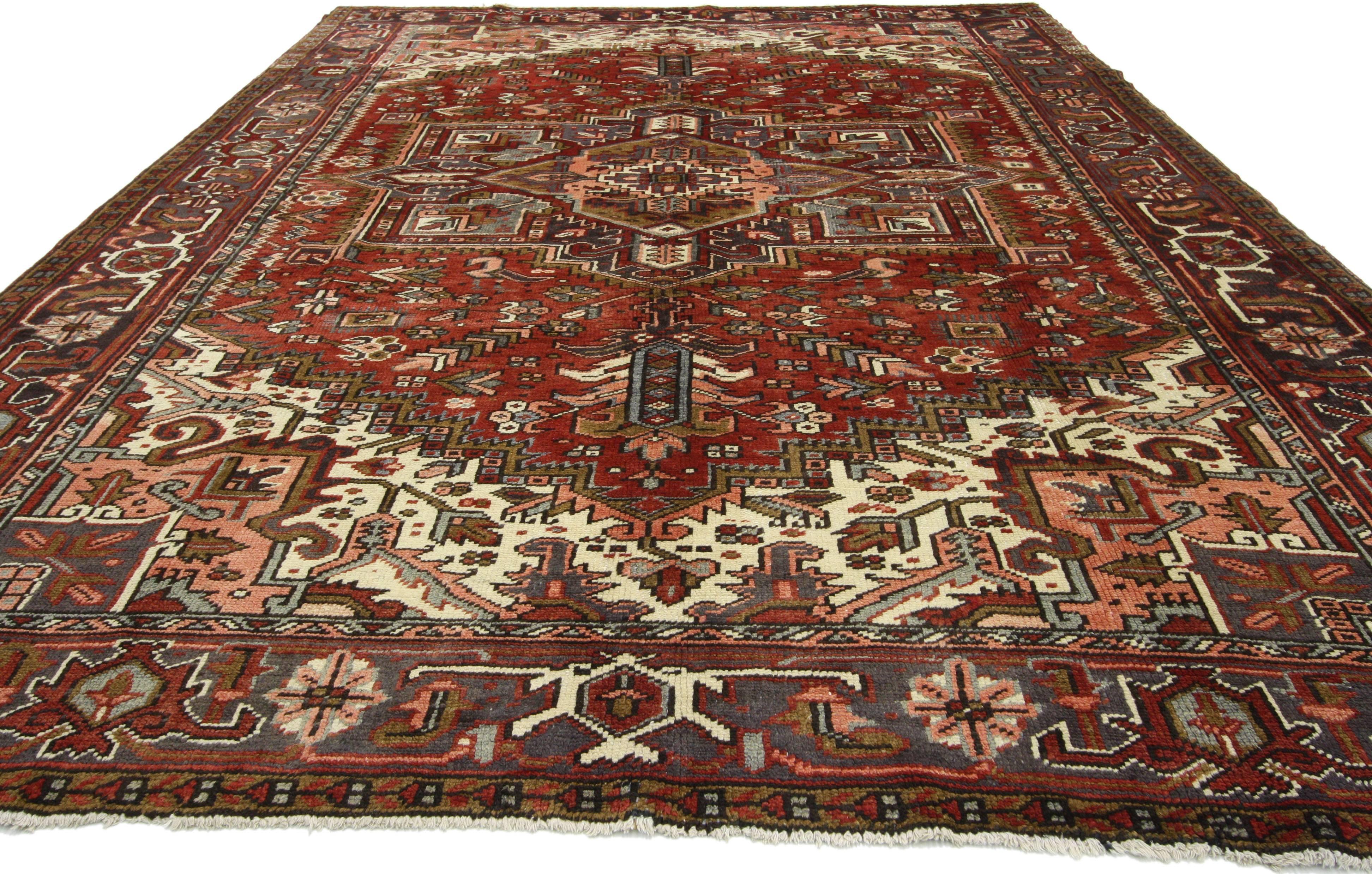 Heriz Serapi Tapis persan vintage Heriz avec style Abbey moderne de Downton en vente