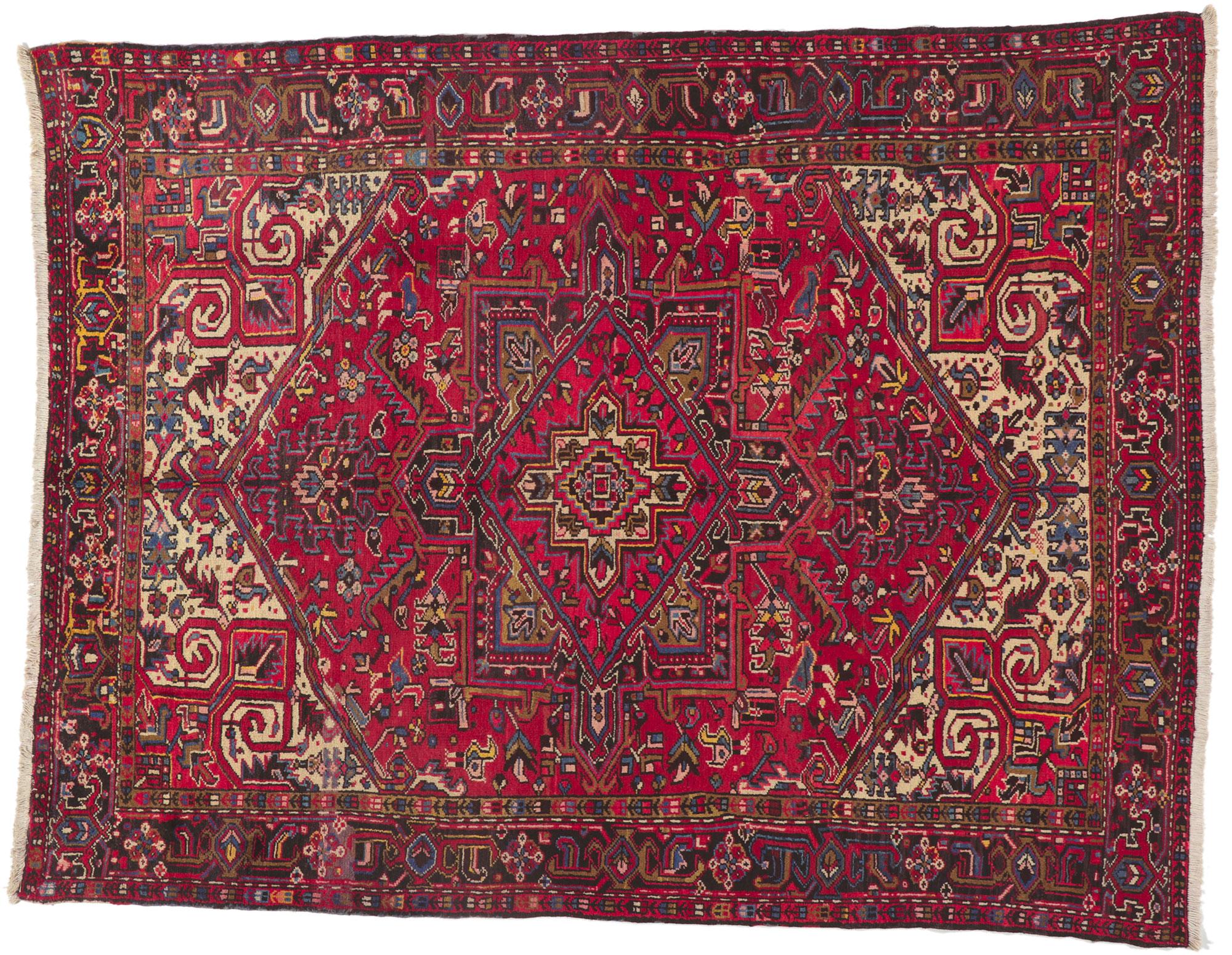 Vintage Persian Heriz Rug with Traditional Modern Luxe Style For Sale 3