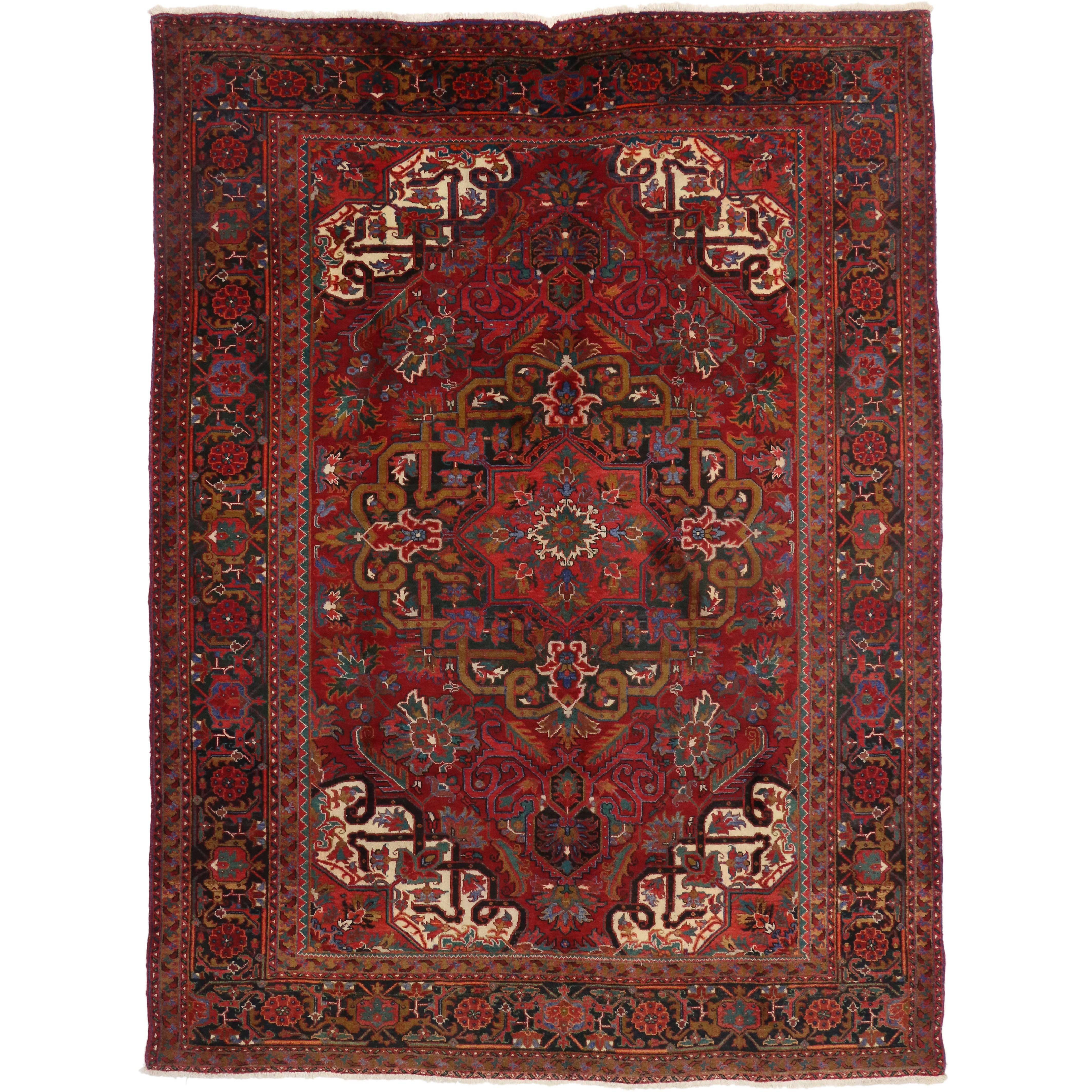 Vintage Persian Heriz Rug with Traditional Style For Sale