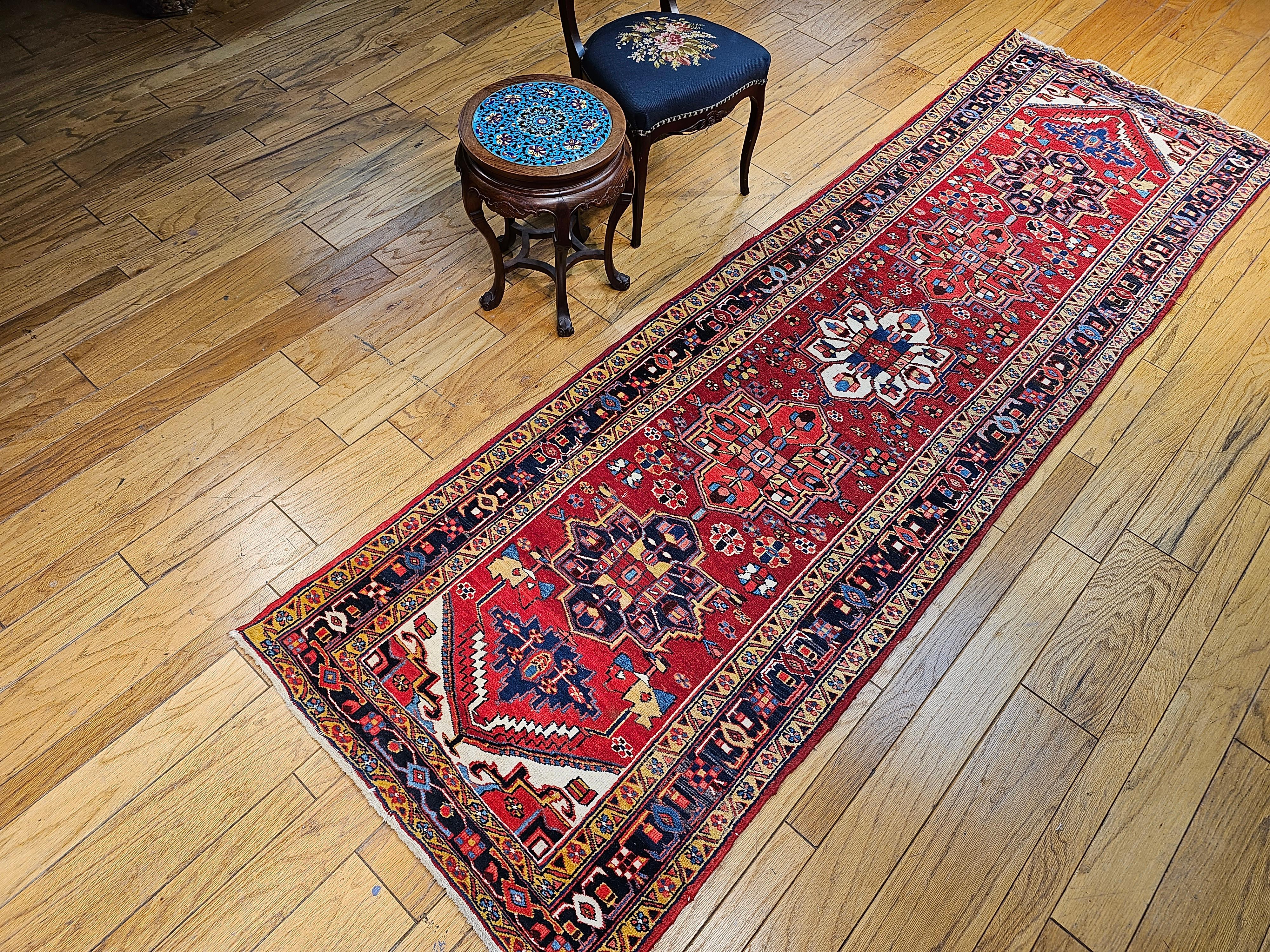 Persischer Heriz-breiter Vintage-Läufer in geometrischem Muster im Angebot 12
