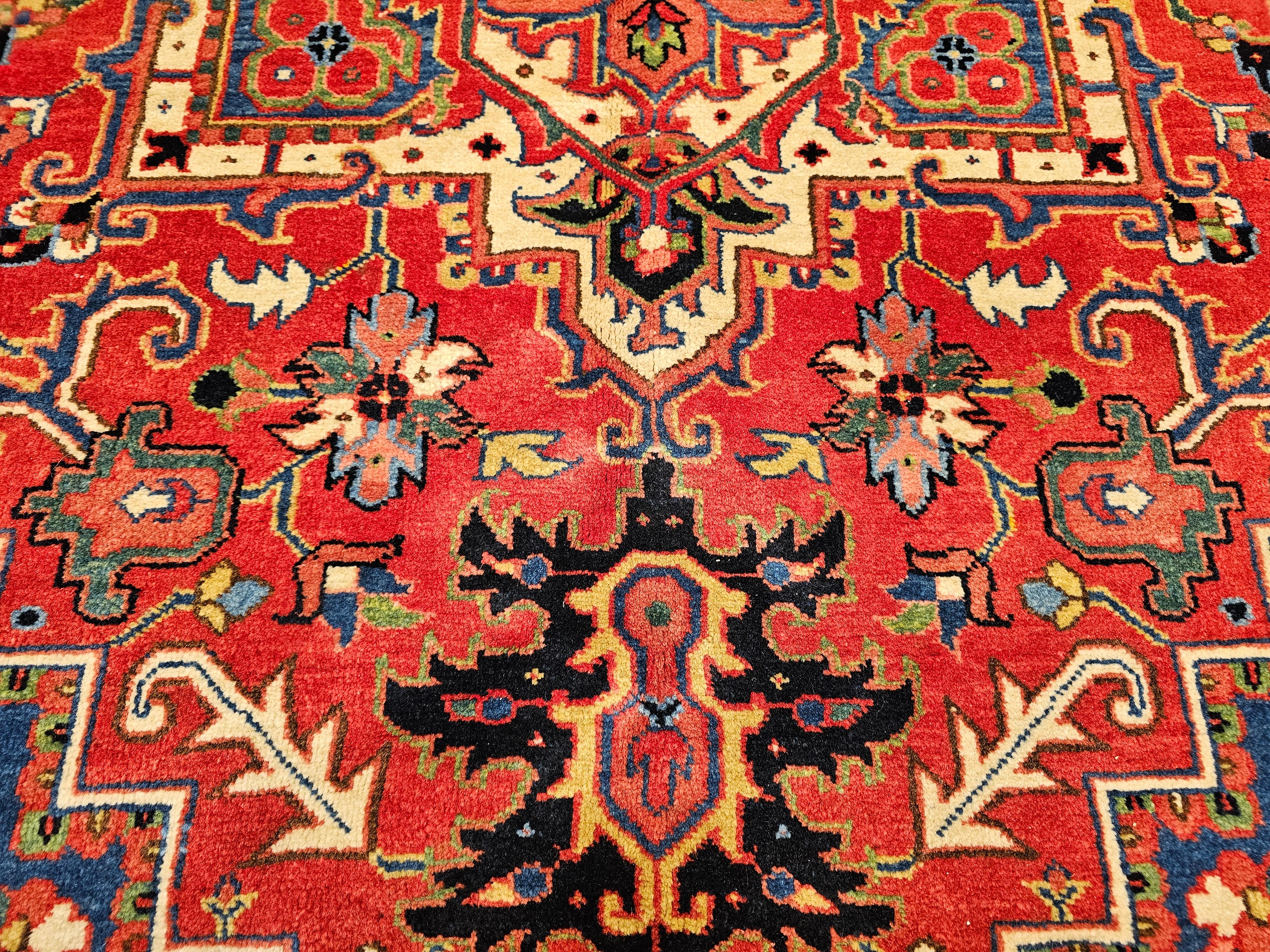 Persischer Heriz Serapi-Teppich aus Terrakotta in Französisch Blau, Grün, Elfenbein, Rot, Vintage im Angebot 6