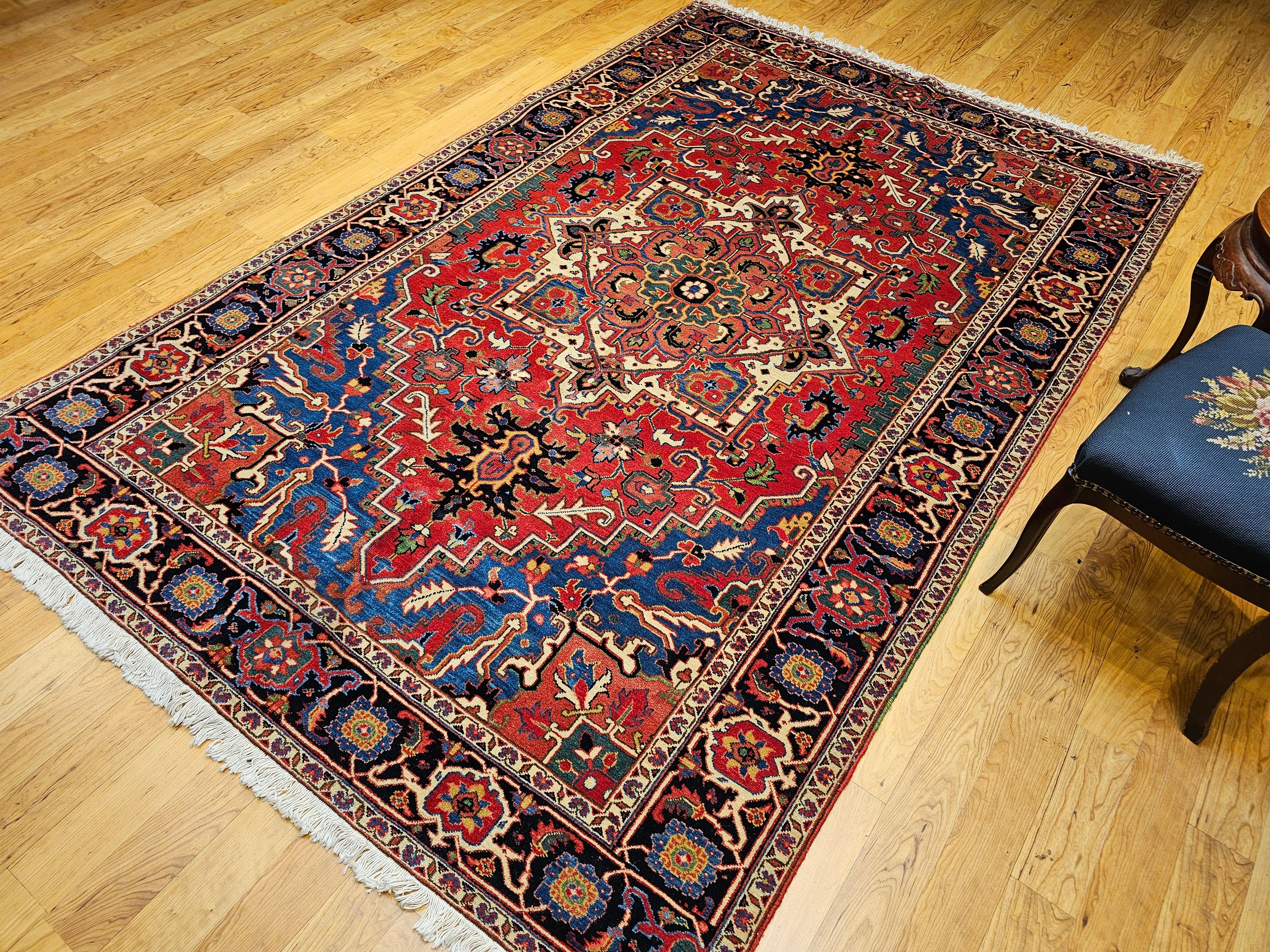 Persischer Heriz Serapi-Teppich aus Terrakotta in Französisch Blau, Grün, Elfenbein, Rot, Vintage im Angebot 9