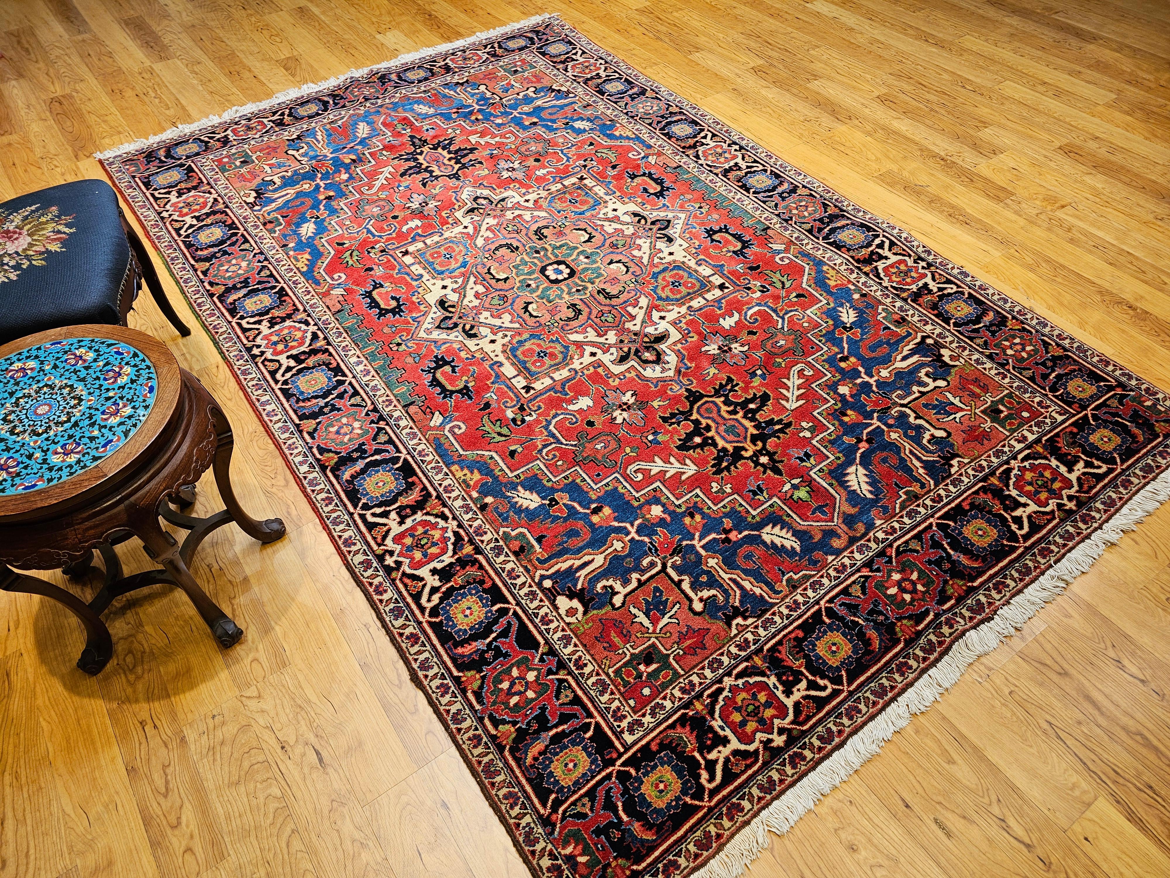 Persischer Heriz Serapi-Teppich aus Terrakotta in Französisch Blau, Grün, Elfenbein, Rot, Vintage im Angebot 11