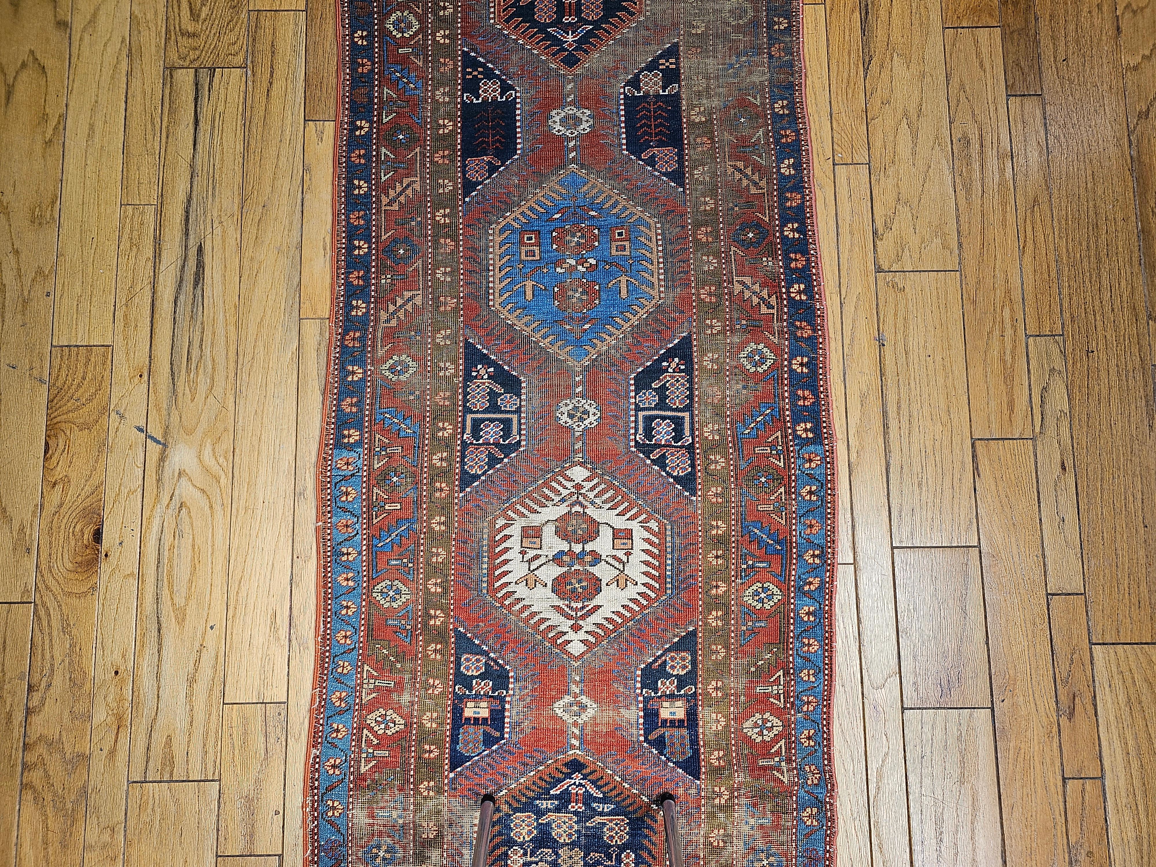 Tintura vegetale Vintage Persian Heriz Serapi Runner lungo e largo in vendita