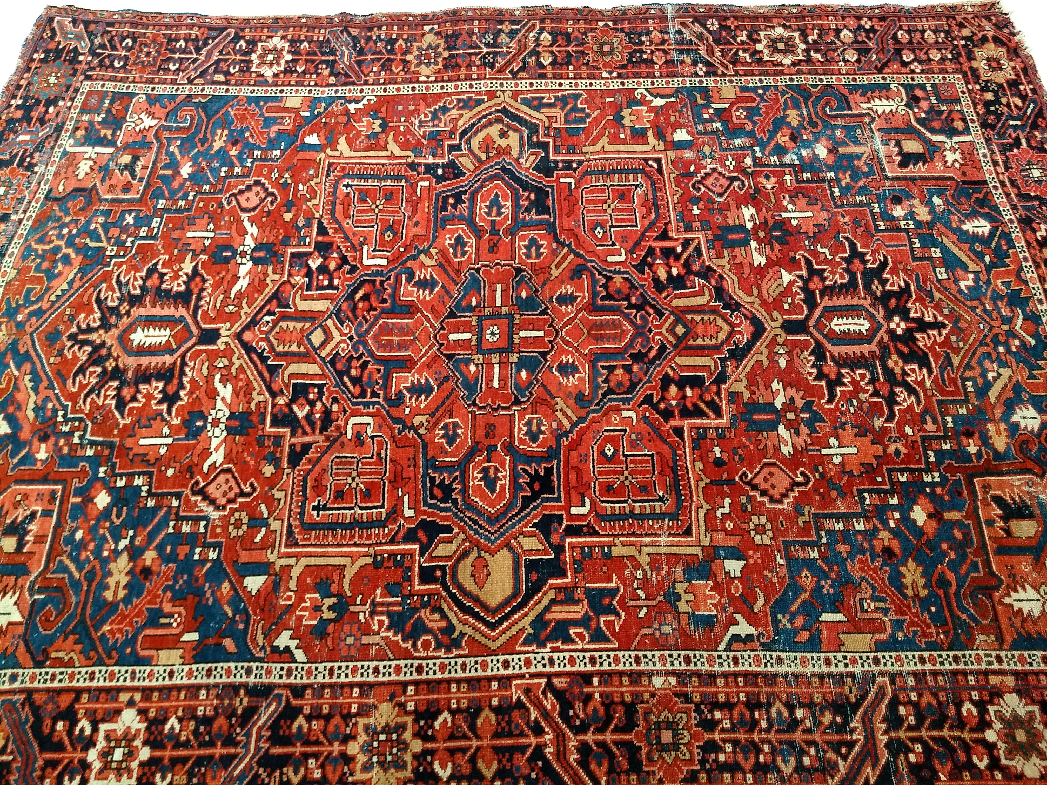 Vintage Persian Heriz Serapi with Abrash French Blue, Yellow, and Red Colors For Sale 8