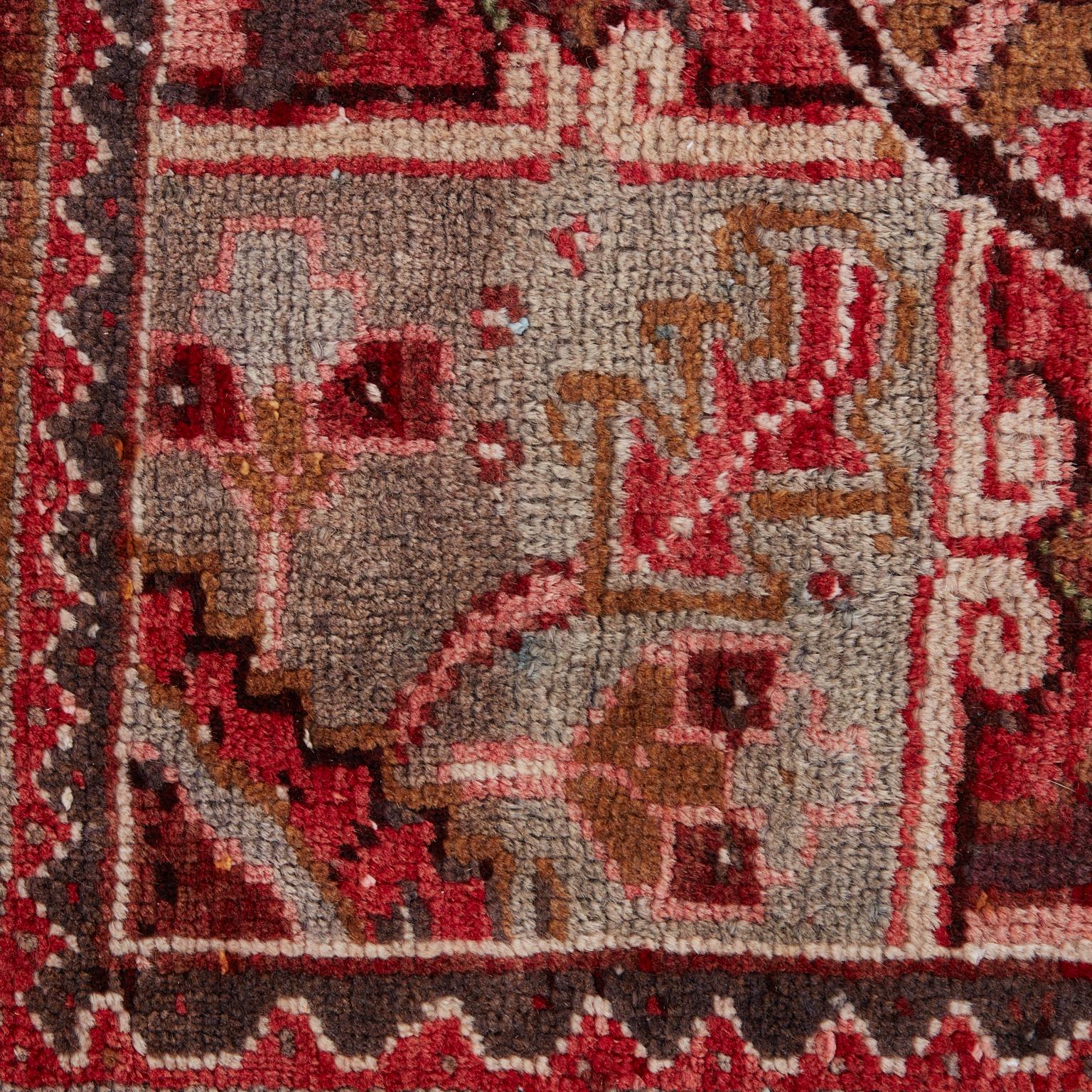 Vintage Persian Heriz Wool Rug For Sale 1