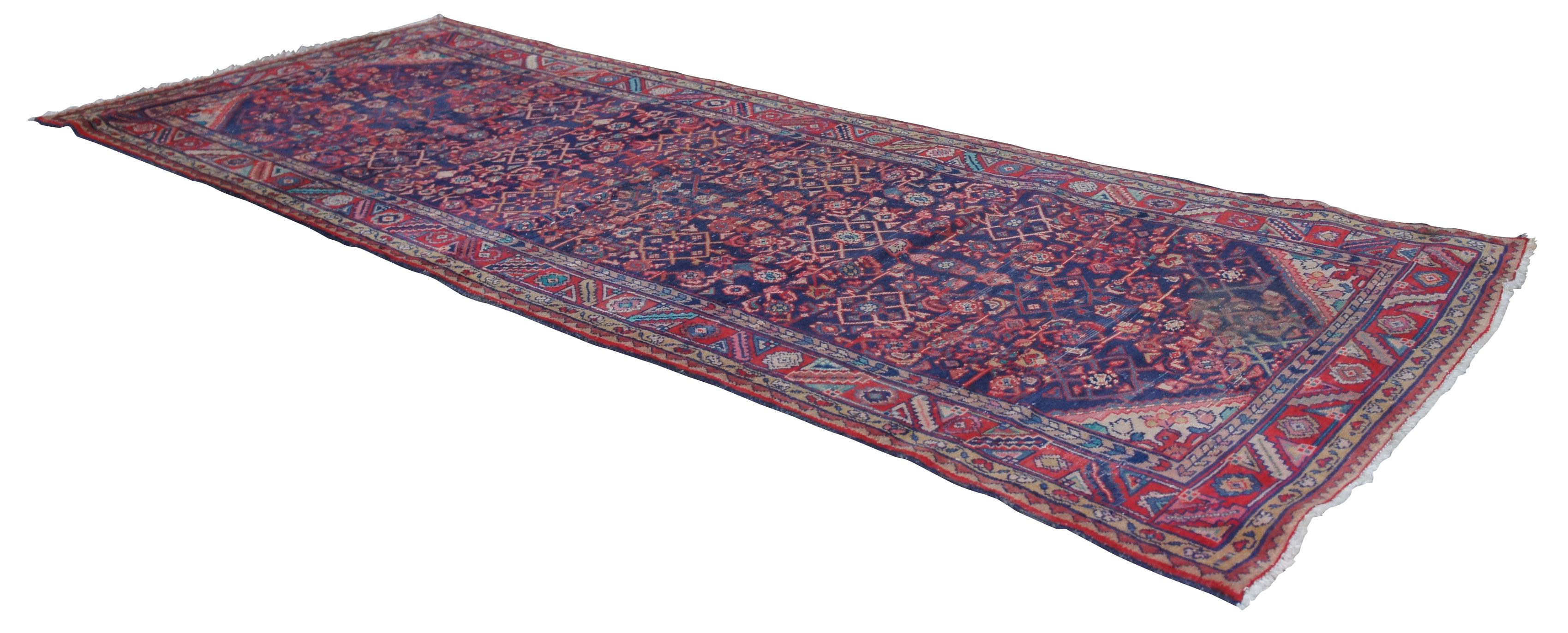 Vintage Persian Hosseinabad Wool & Cotton Iran Area Rug Runner Carpet In Good Condition For Sale In Dayton, OH