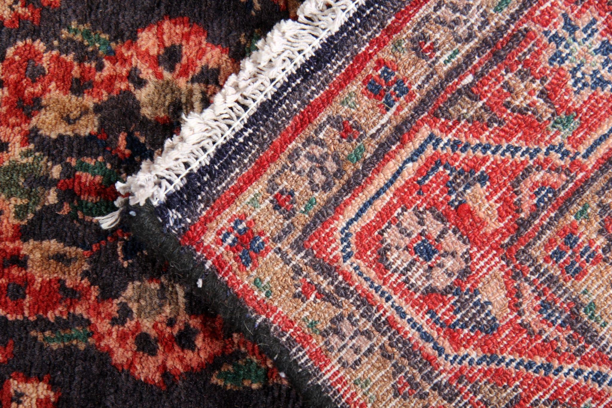 Vintage Hussein Abad Runner Rug, Deep Red Stair Runner, Wool Rug In Excellent Condition For Sale In Hampshire, GB