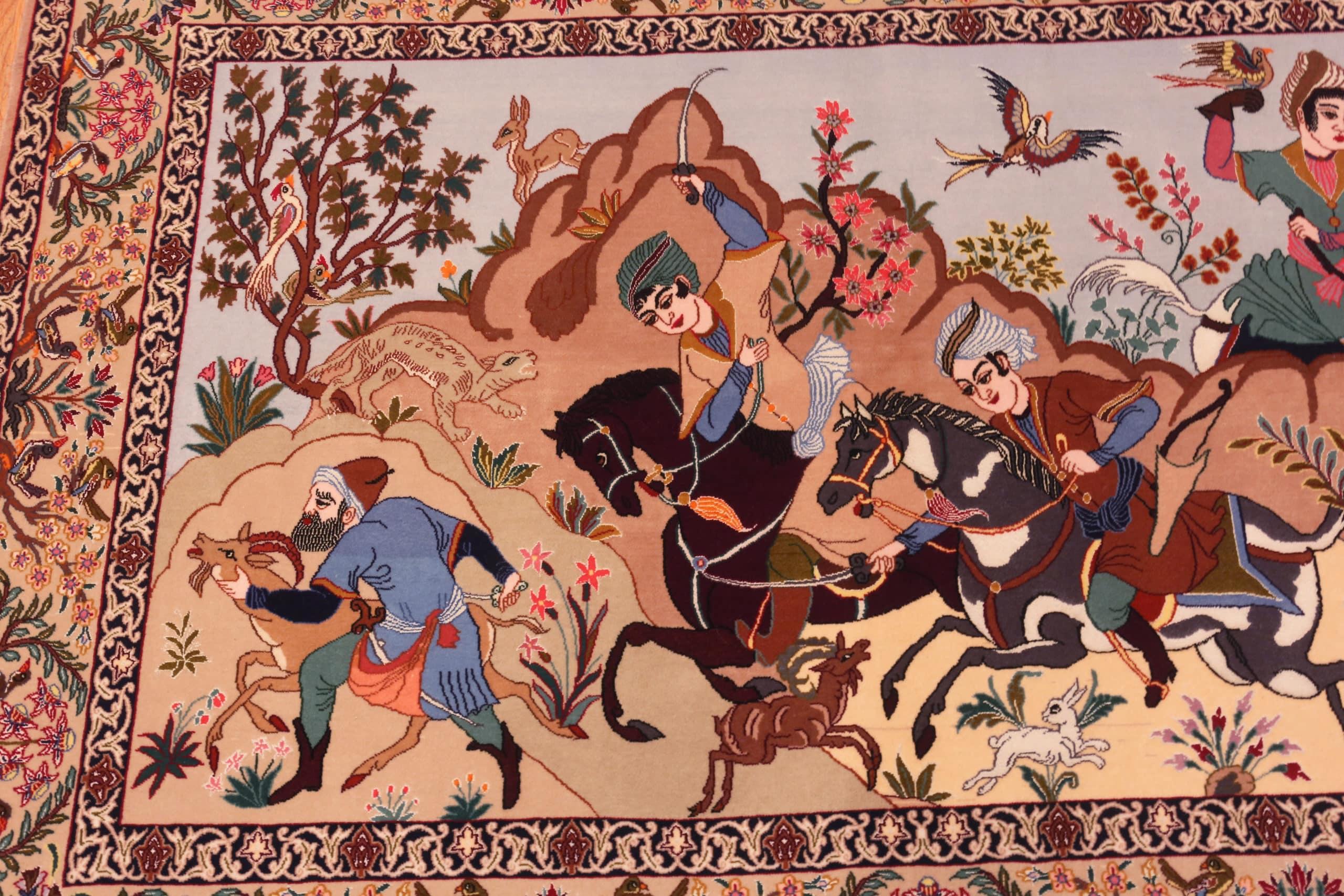 Hand-Knotted Vintage Persian Isfahan Hunting Scene Rug. Size: 3 ft 9 in x 5 ft 3 in