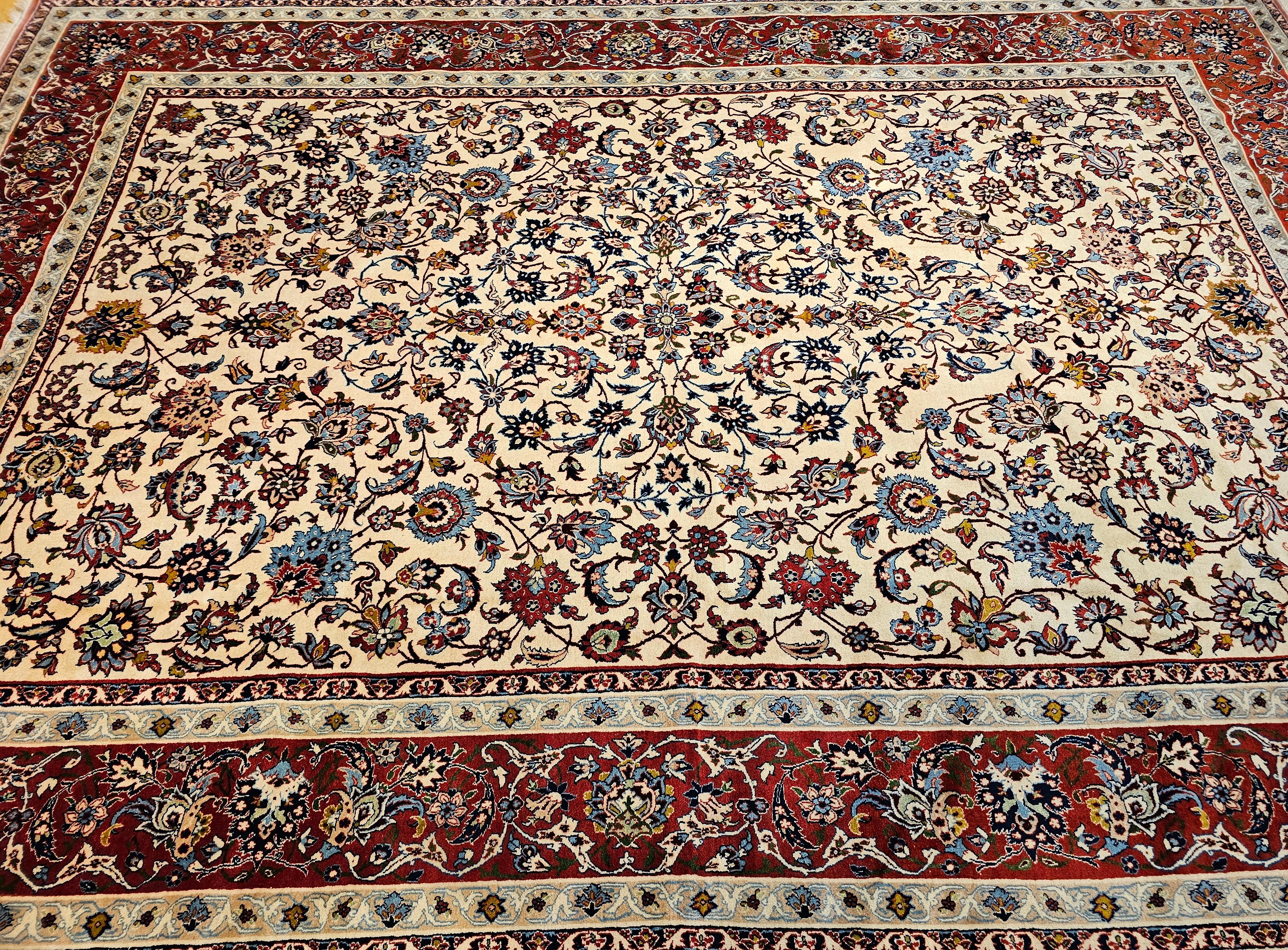 Persischer Isfahan Vintage-Teppich in Zimmergröße mit Allover-Muster in Elfenbein, Rot, Blau und Blau im Angebot 9
