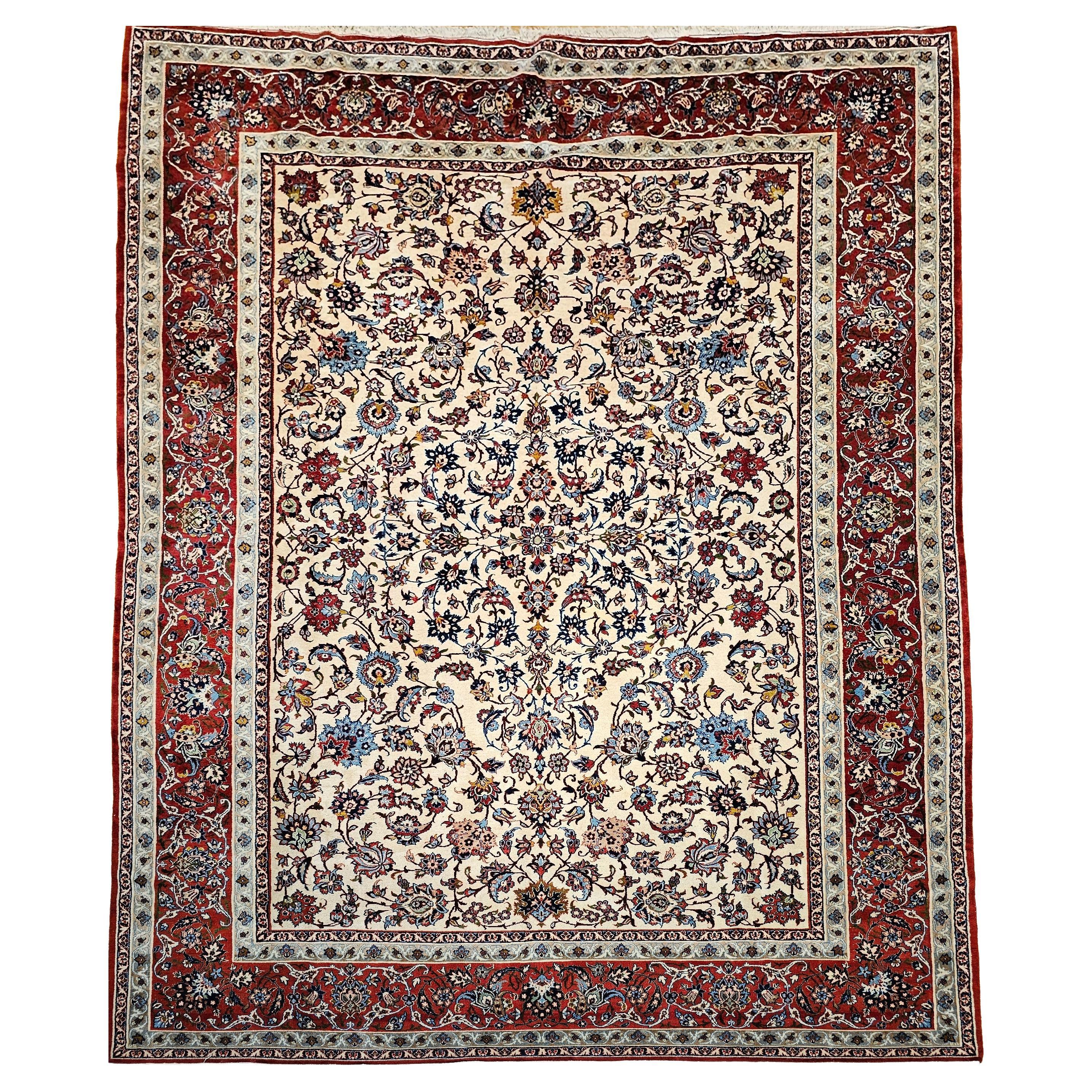 Alfombra Persa Vintage Isfahan con Motivos Allover en Marfil, Rojo y Azul