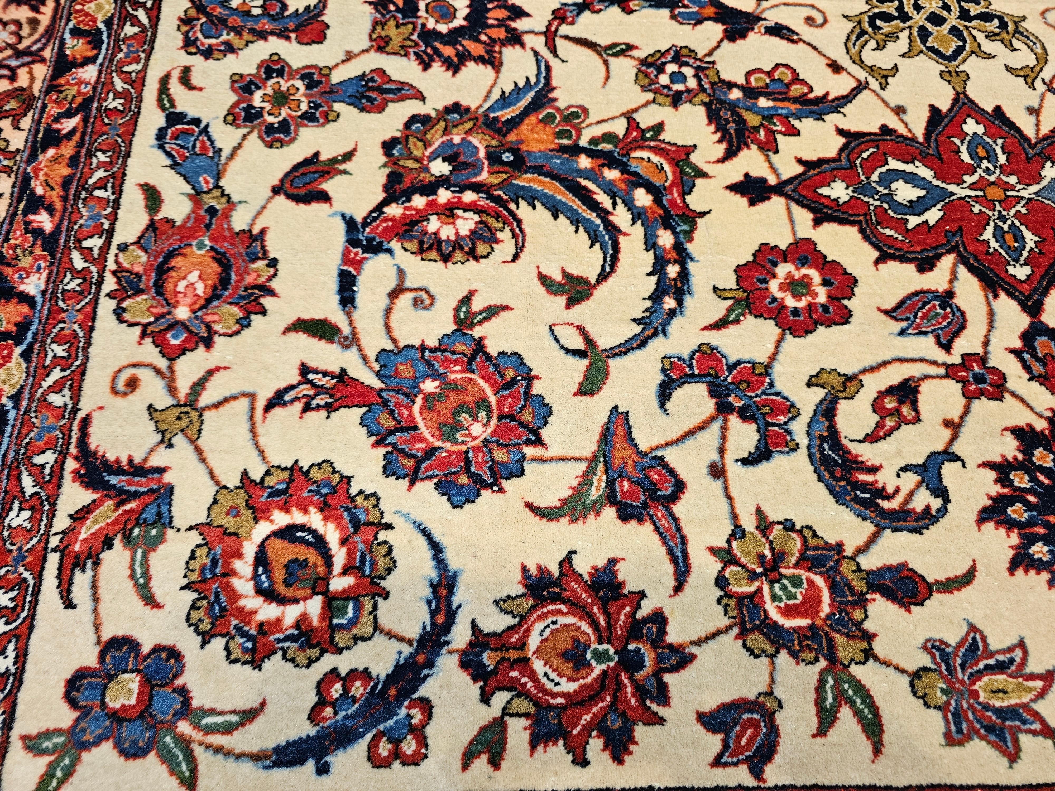 Persischer Isfahan-Teppich in Zimmergröße mit Blumenmuster in Elfenbein, Rot, Blau im Angebot 5