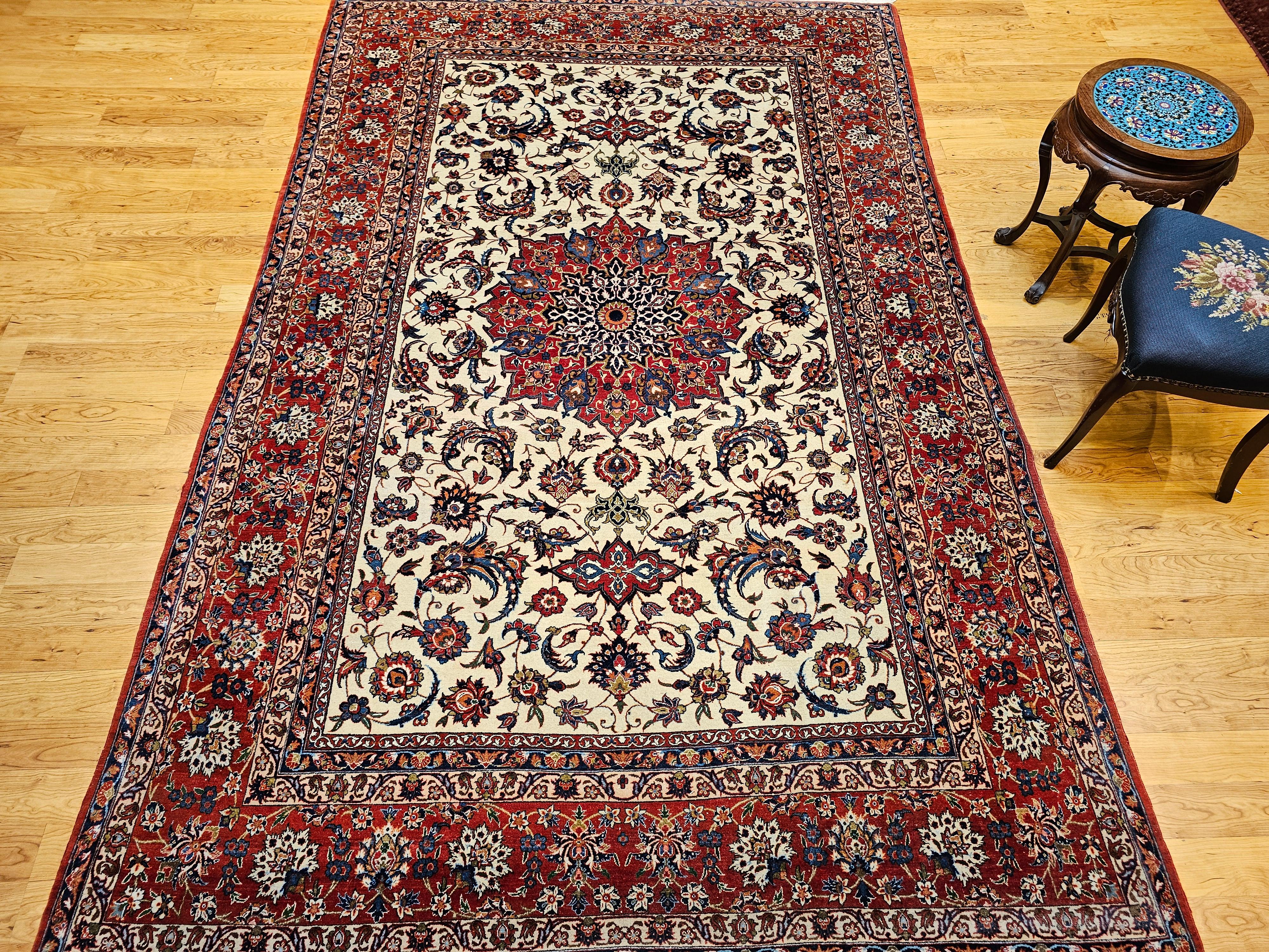 Persischer Isfahan-Teppich in Zimmergröße mit Blumenmuster in Elfenbein, Rot, Blau im Angebot 9