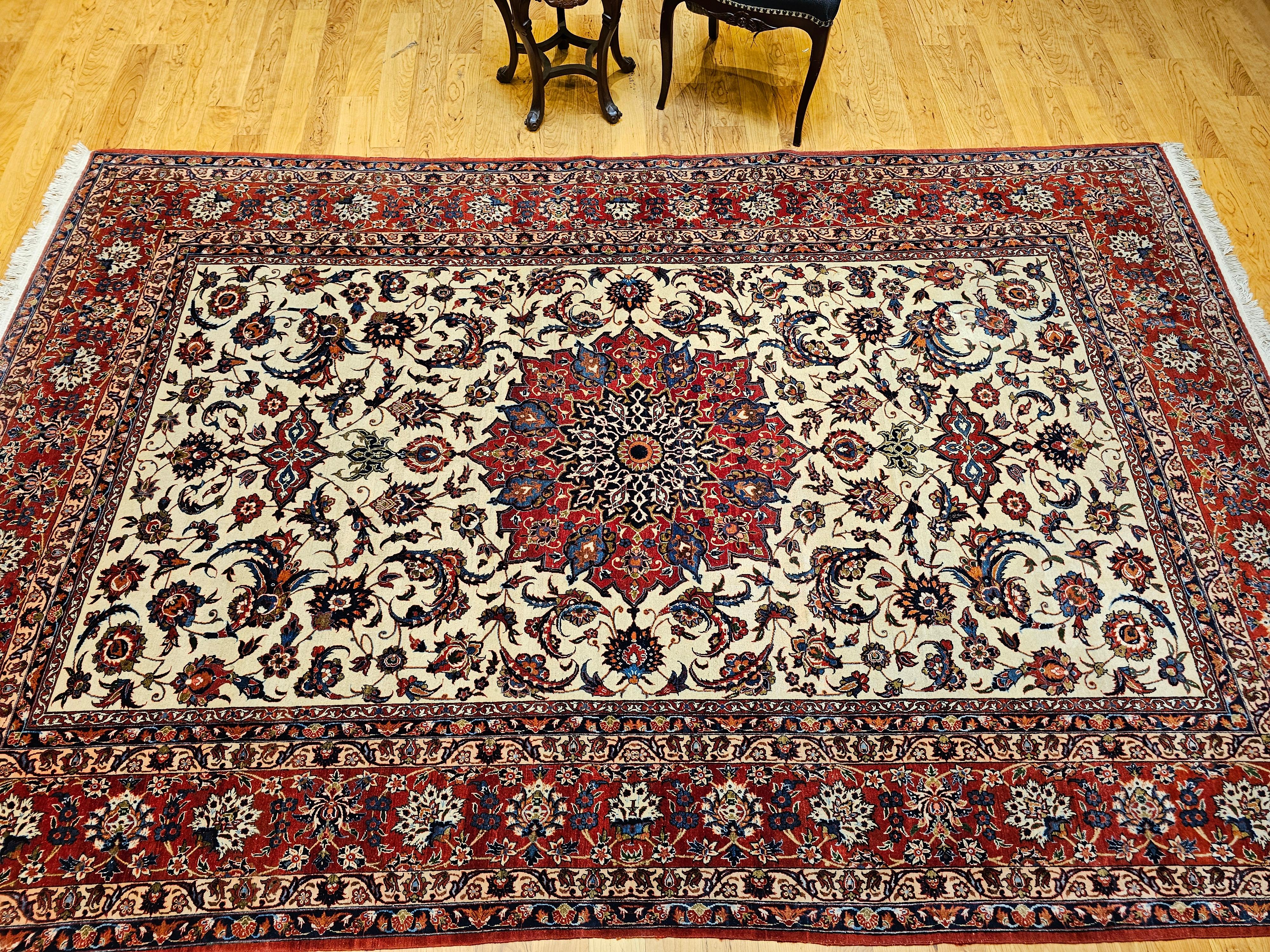 Persischer Isfahan-Teppich in Zimmergröße mit Blumenmuster in Elfenbein, Rot, Blau im Angebot 11