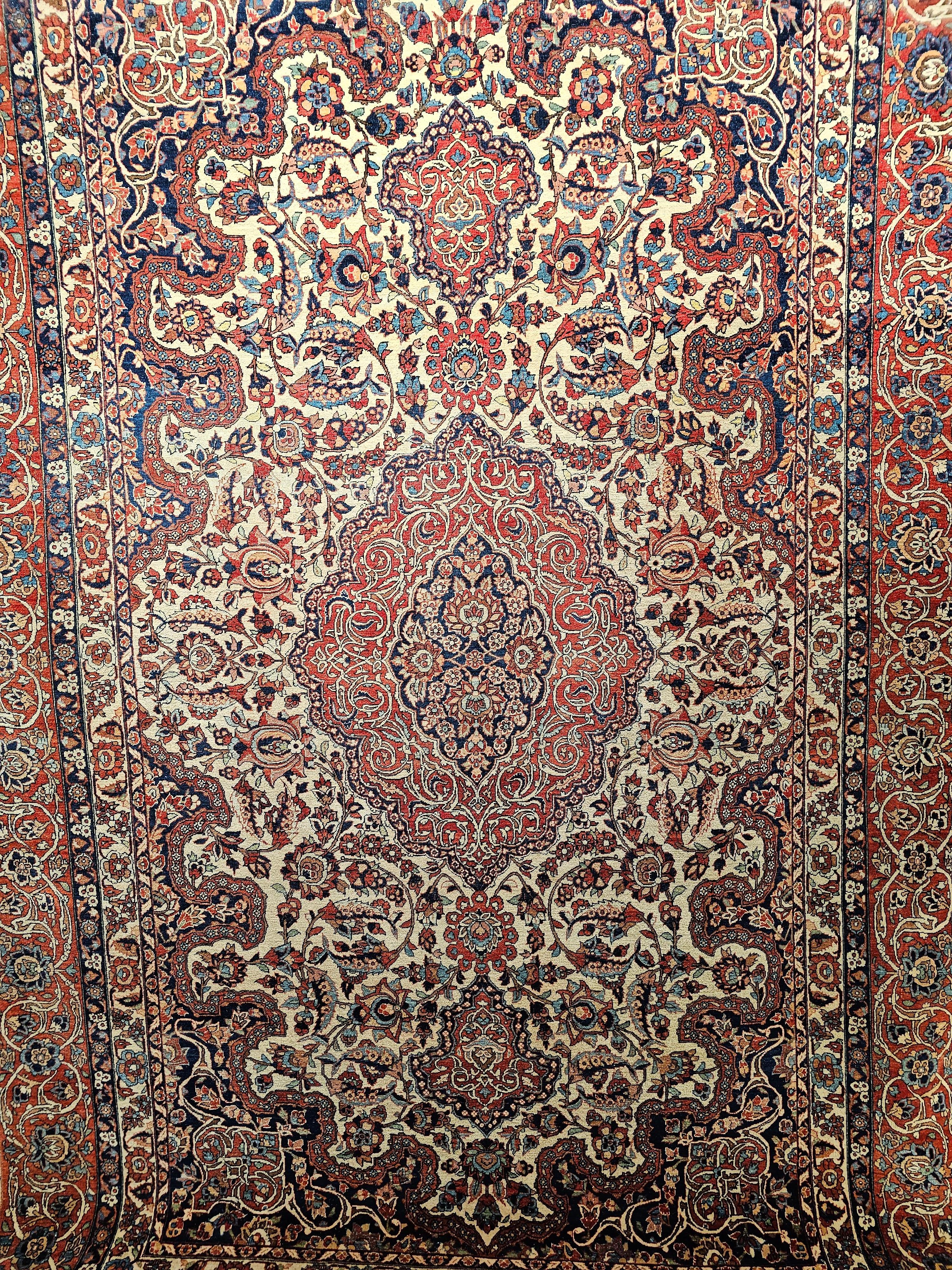 Persischer Isfahan-Teppich in Zimmergröße, Vintage im Zustand „Gut“ im Angebot in Barrington, IL