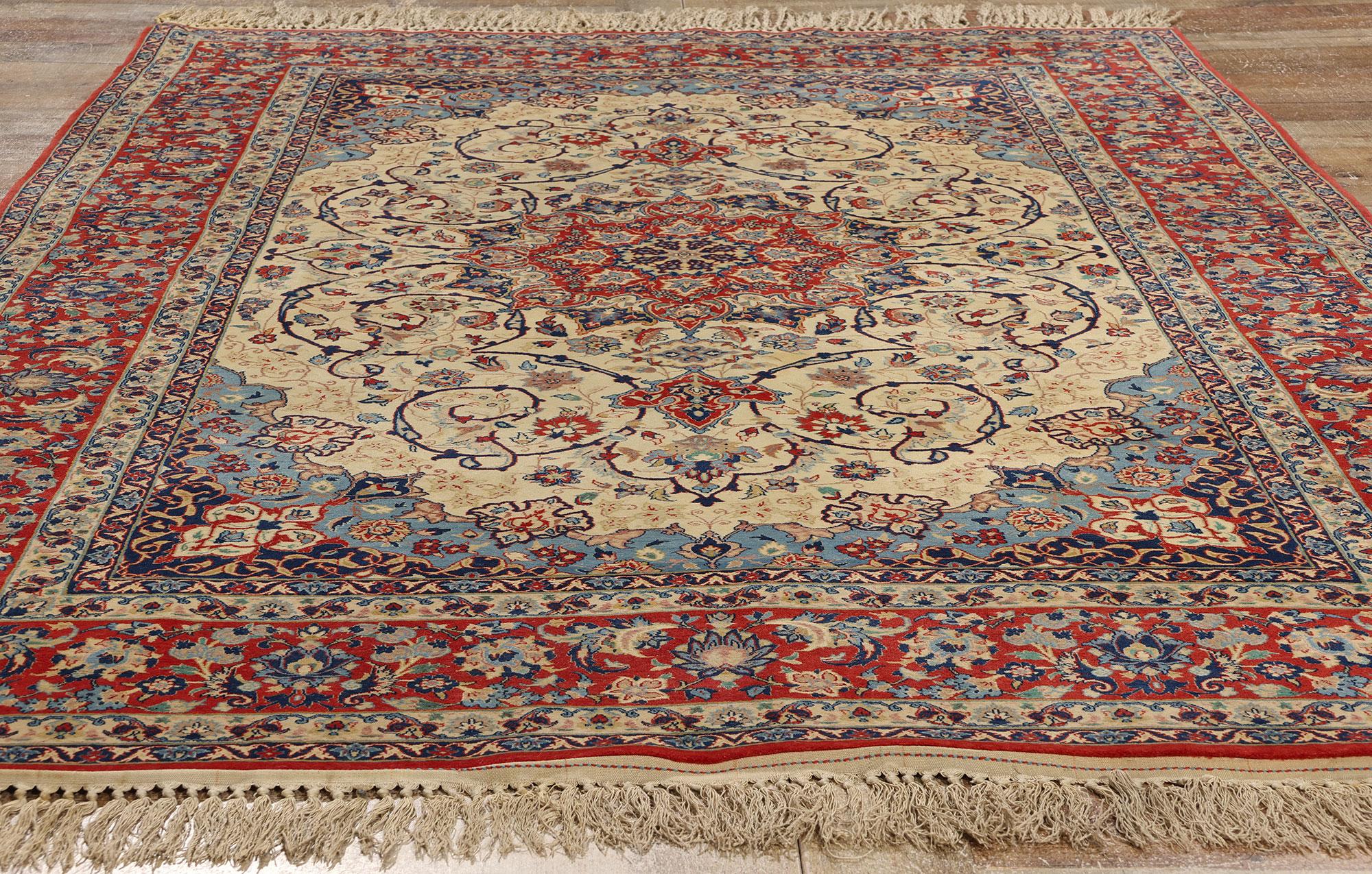 Vintage Persian Isfahan Rug, Elegant Heritage and Impeccable Craftsmanship For Sale 1