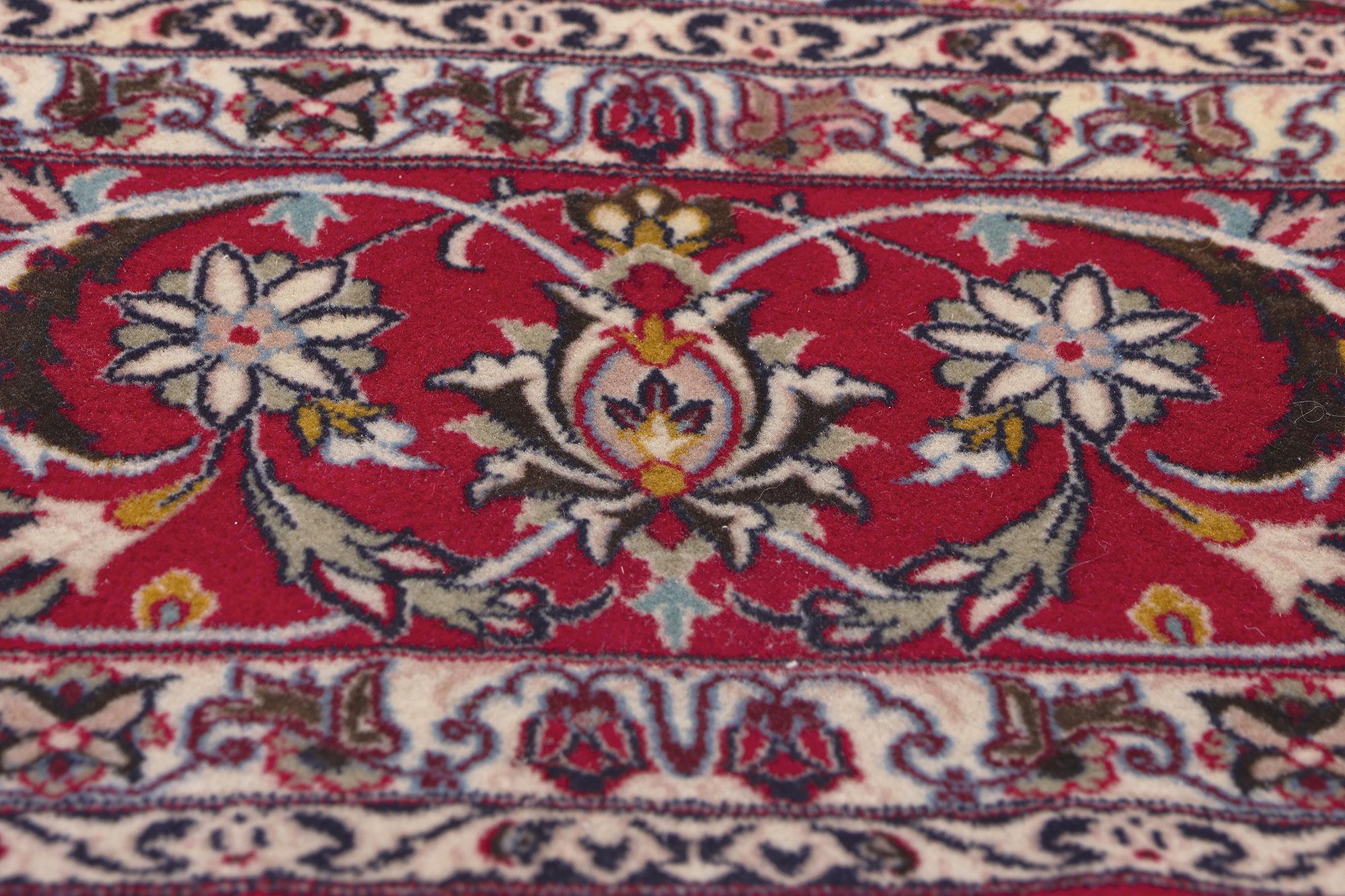 Vintage Persian Isfahan Rug In Distressed Condition For Sale In Dallas, TX