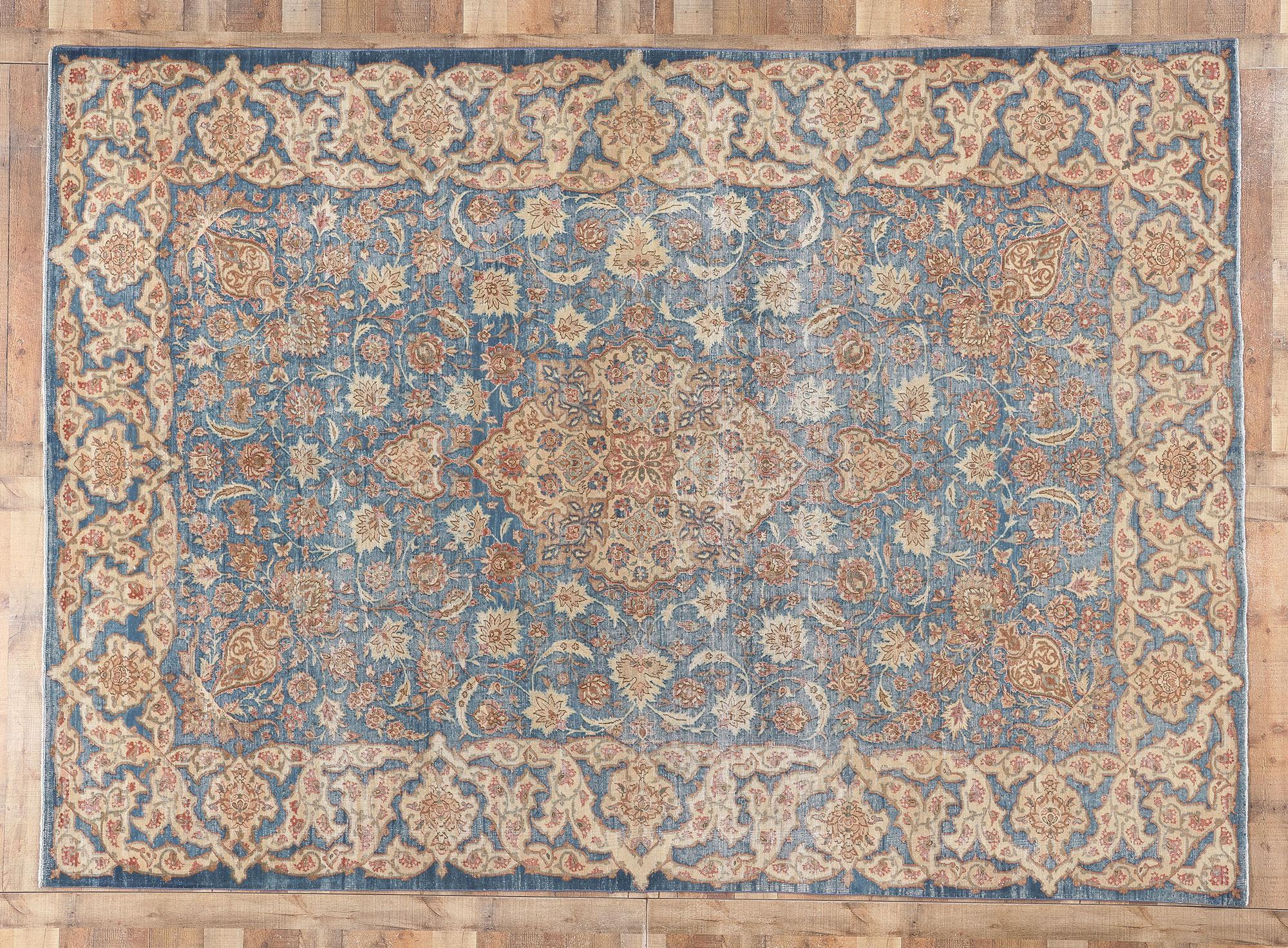 Vintage Persian Isfahan Rug, Relaxed Refinement Meets Mediterranean Charm For Sale 2