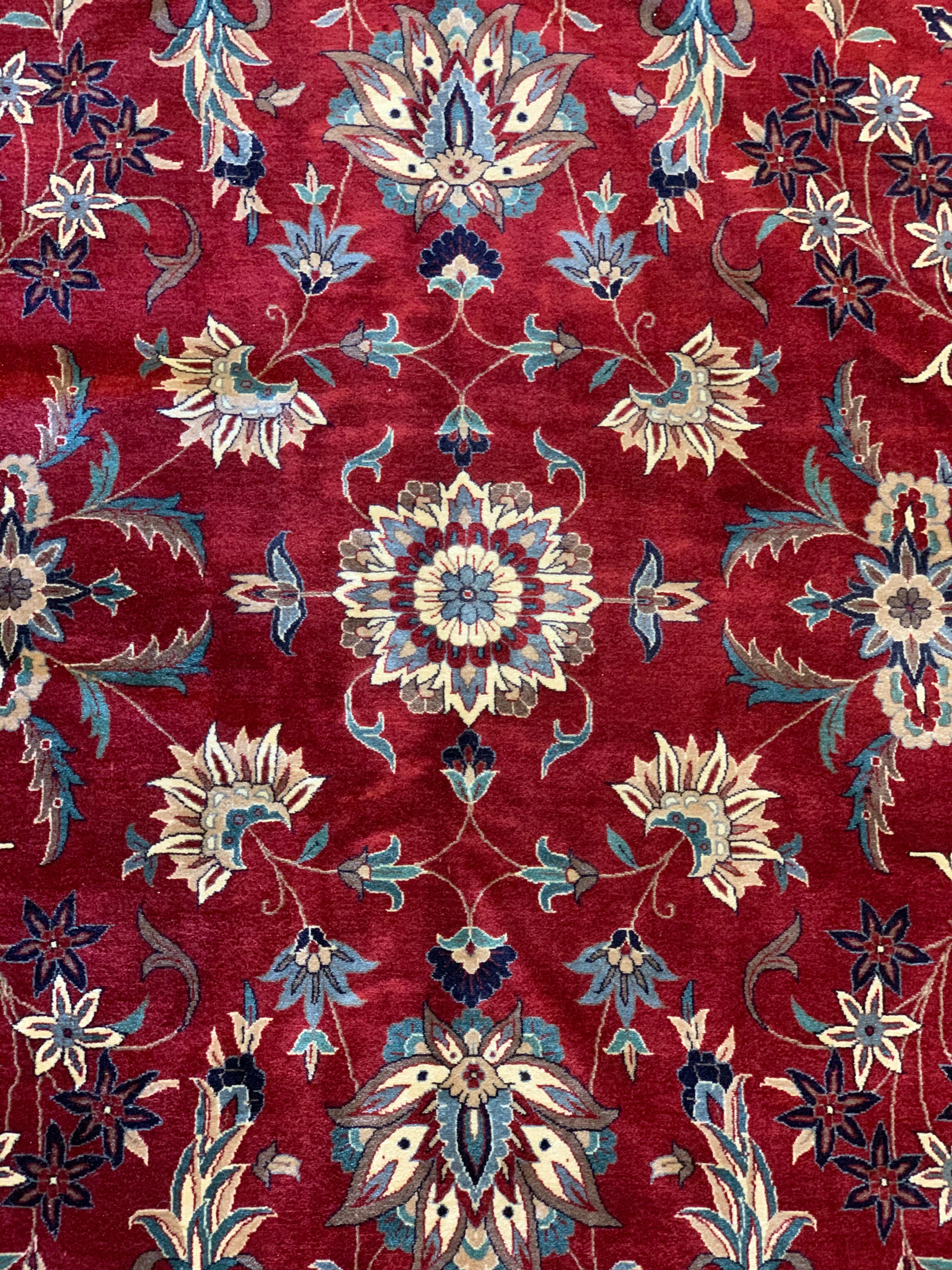 Vintage Persian Isfahan Rug, Signed, circa 1950s In Good Condition For Sale In San Mateo, CA