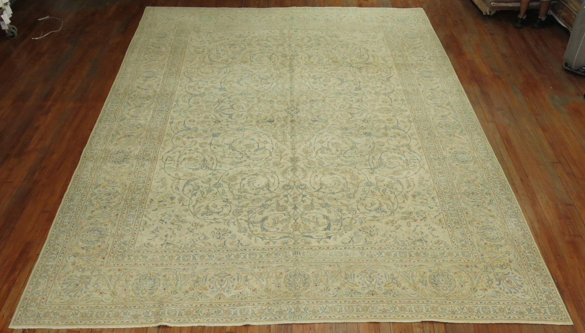 Wool Vintage Persian Kashan 10' x 13' Carpet For Sale