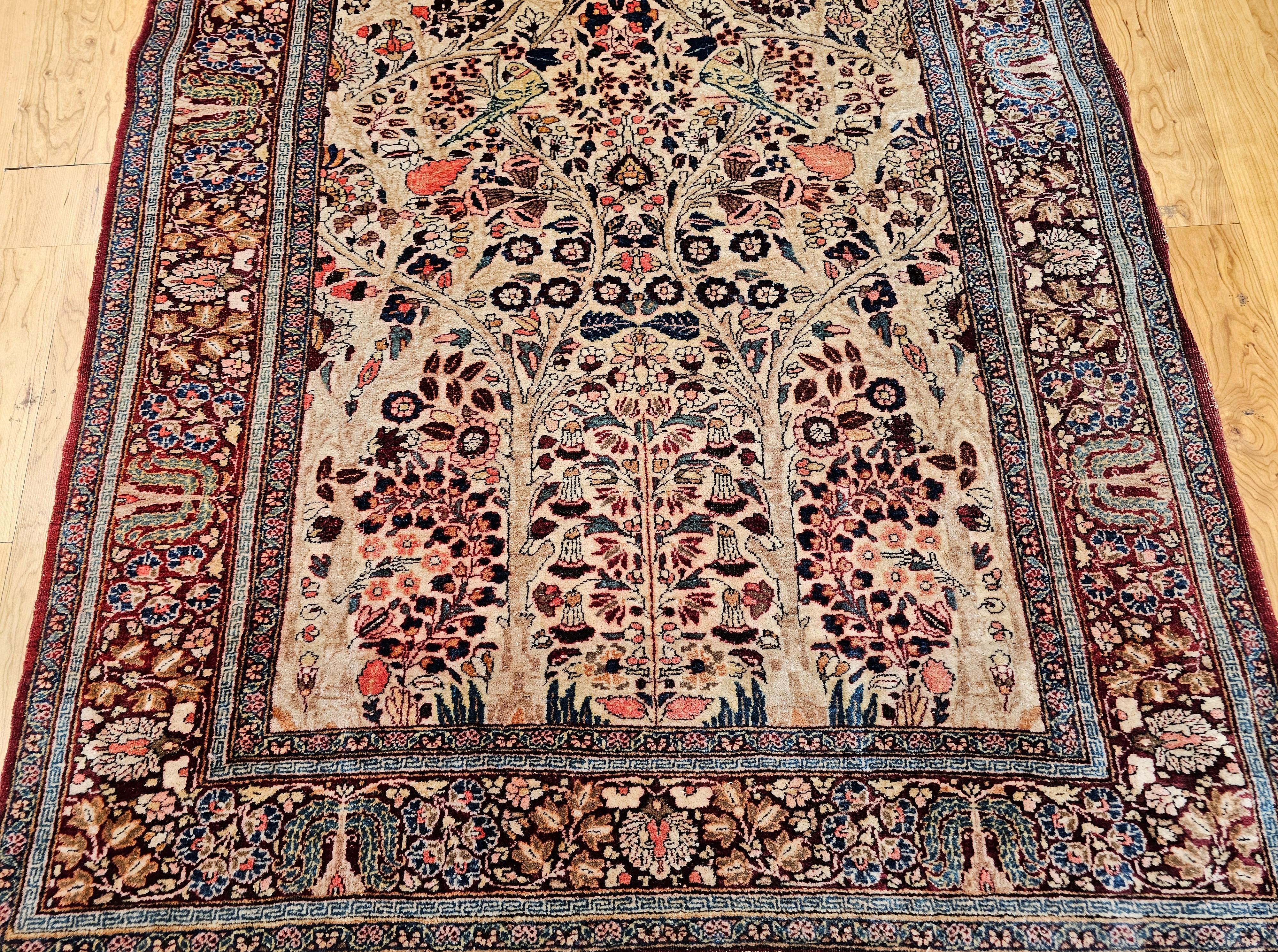 Altpersischer Kashan-Teppich mit Lebensbaum-Muster im Zustand „Gut“ im Angebot in Barrington, IL