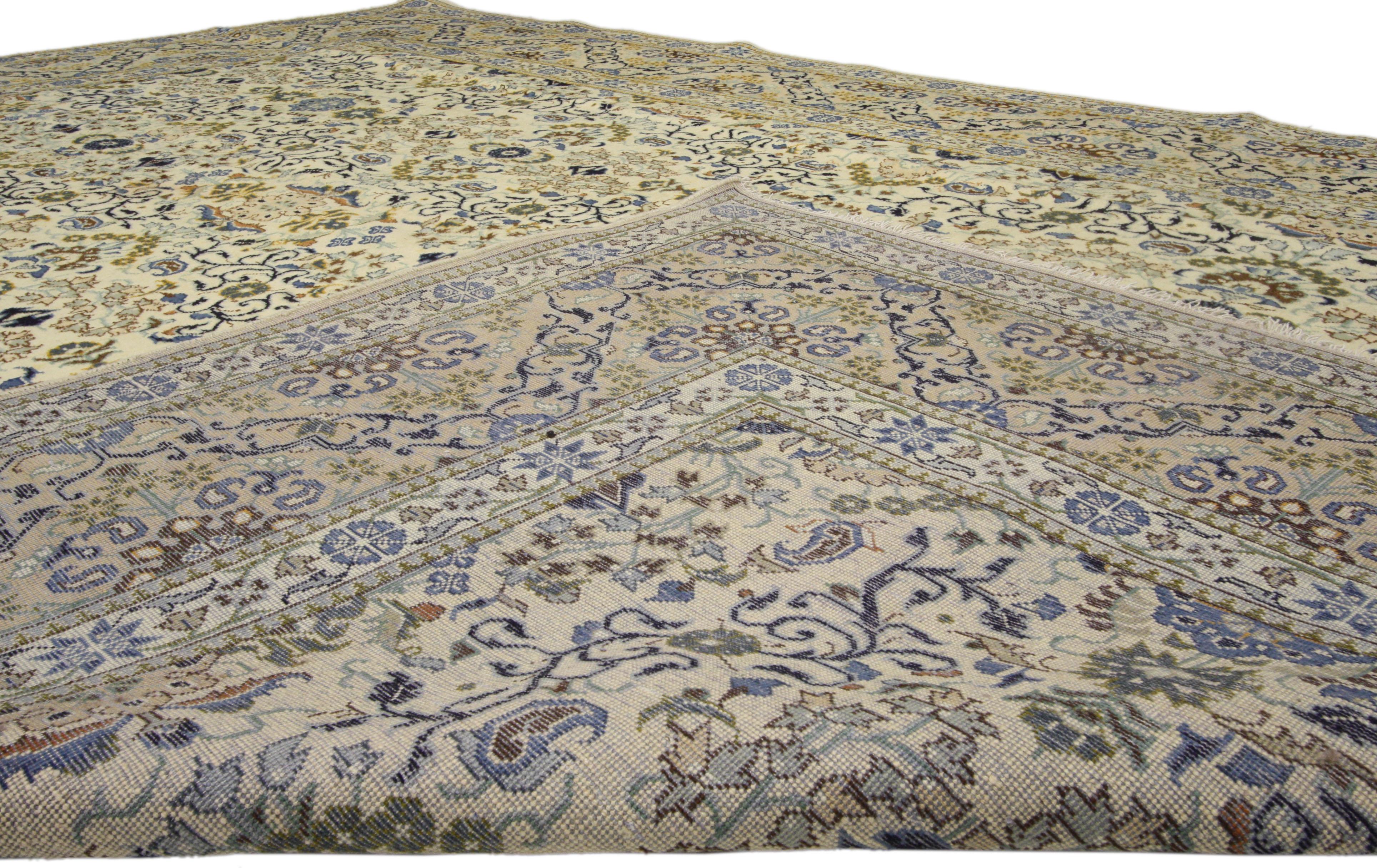 Vintage Persian Millefleur Kashan Rug In Good Condition For Sale In Dallas, TX