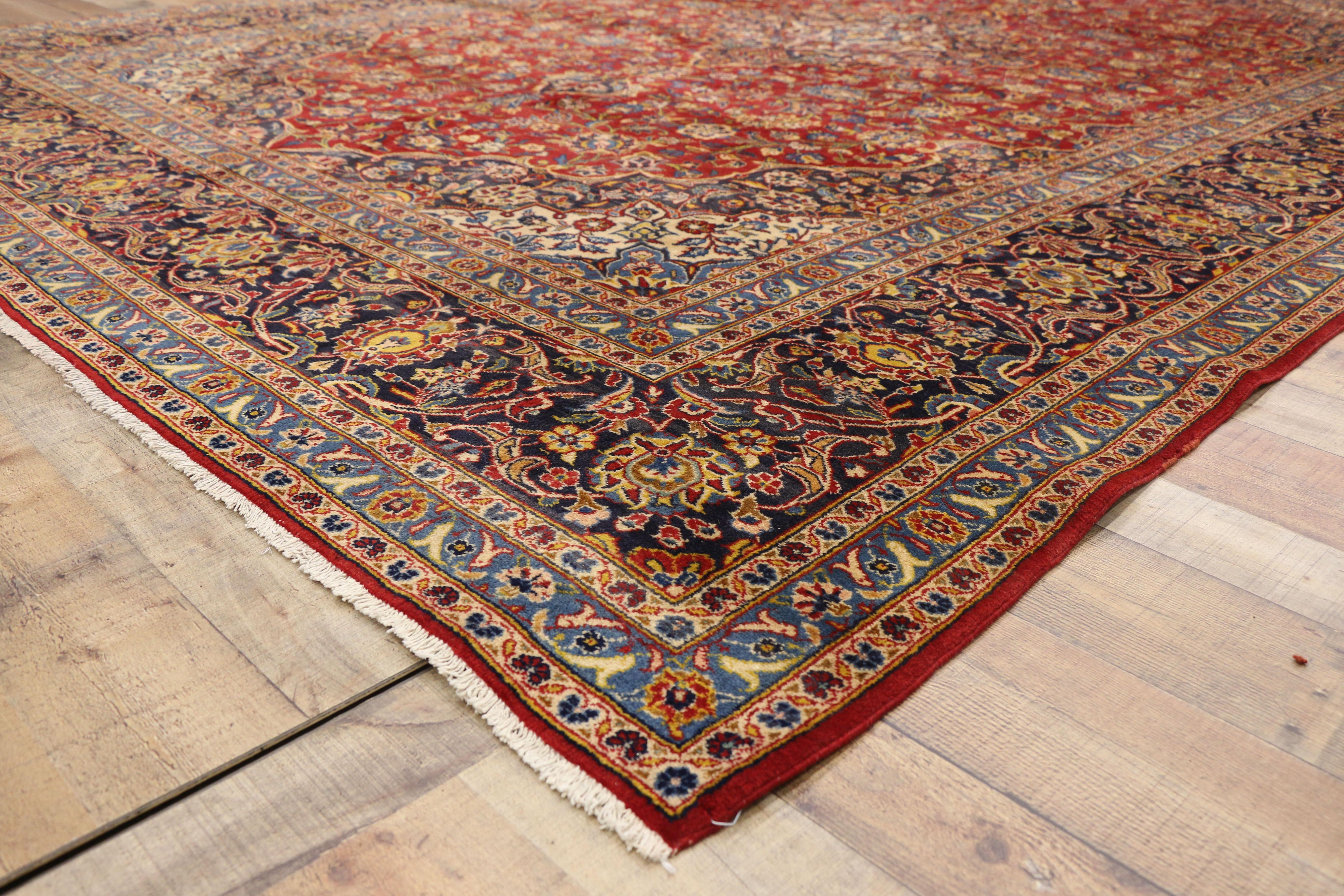 Tappeto persiano vintage in Kashan con stile neoclassico In condizioni buone in vendita a Dallas, TX