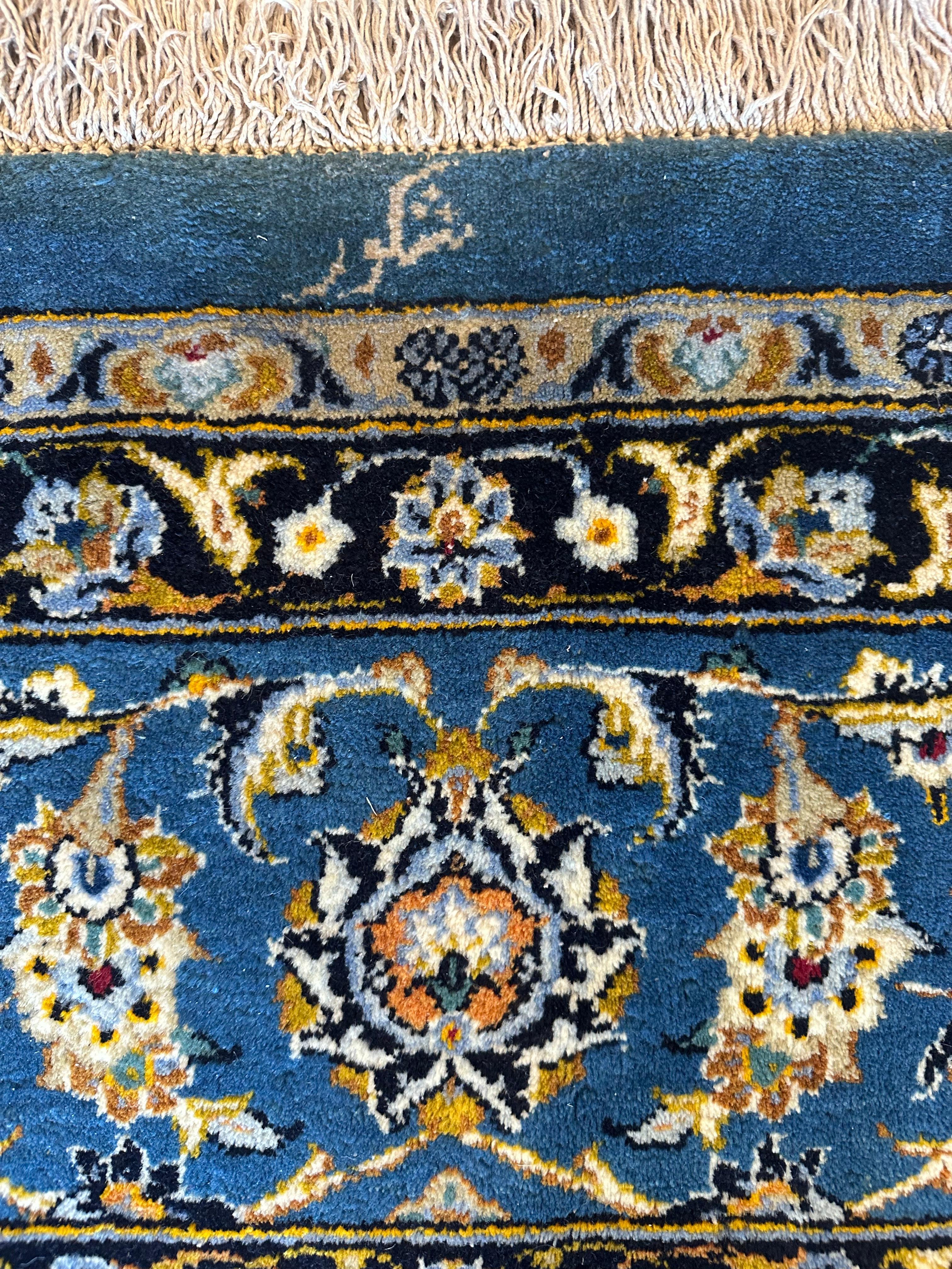 Tappeto persiano d'epoca Kashan, Tappeto fatto a mano blu reale, blu marino, marrone scuro, in ottime condizioni in vendita 3