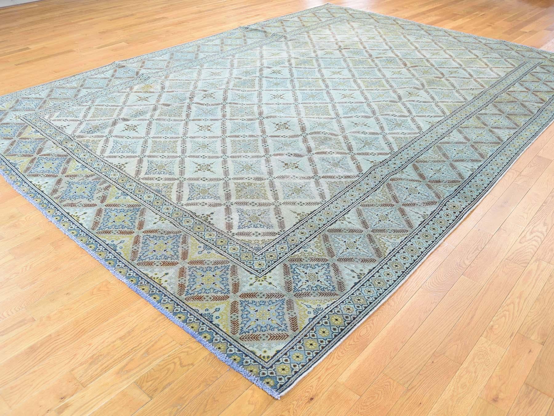 Vintage Persian Kashan Even Wear Hand-Knotted Oriental Rug, 8'10
