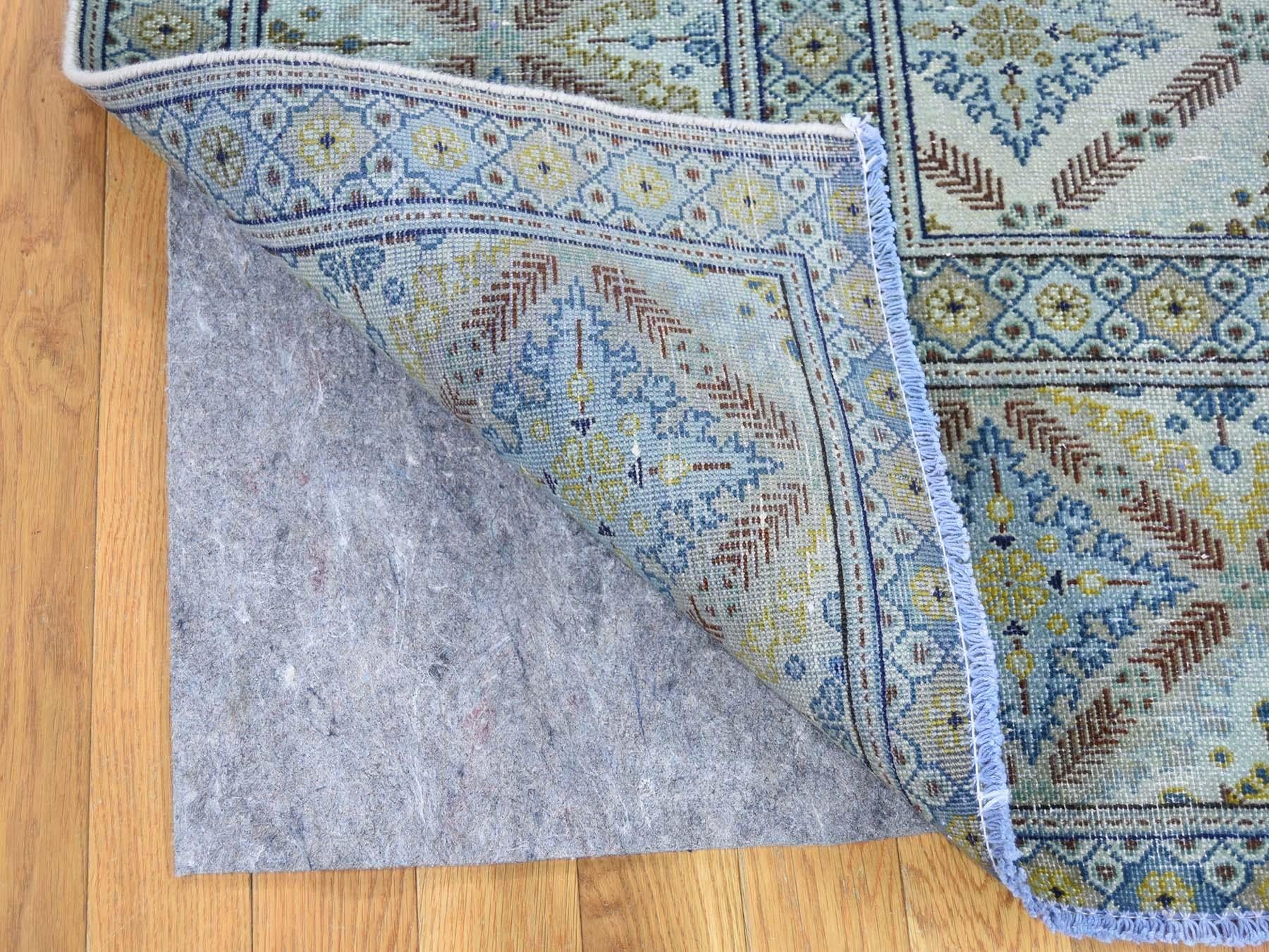 Mid-20th Century Vintage Persian Kashan Even Wear Hand-Knotted Oriental Rug, 8'10