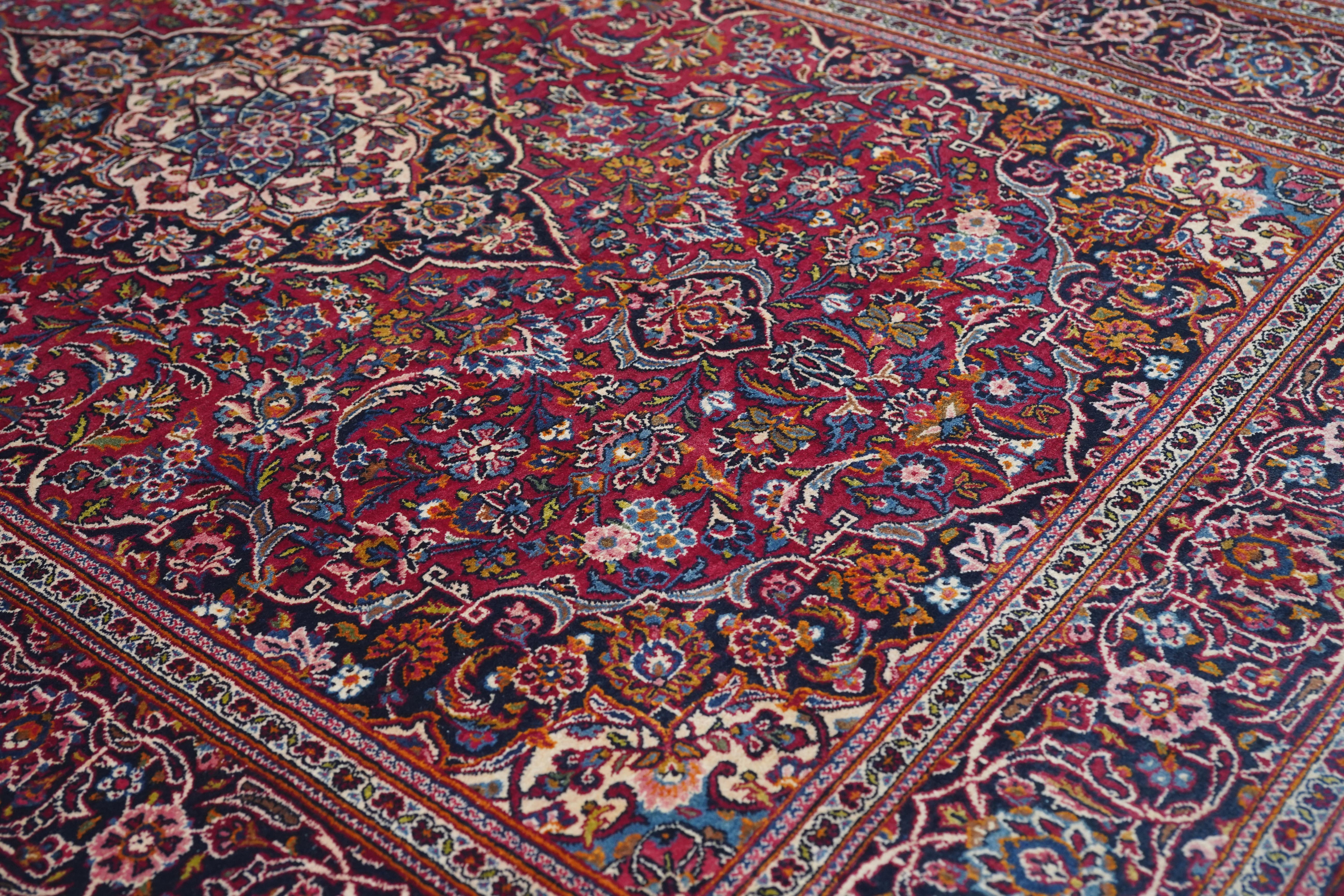 Wool Semi Antique Kashan Rug 4'4'' x 6'8'' For Sale