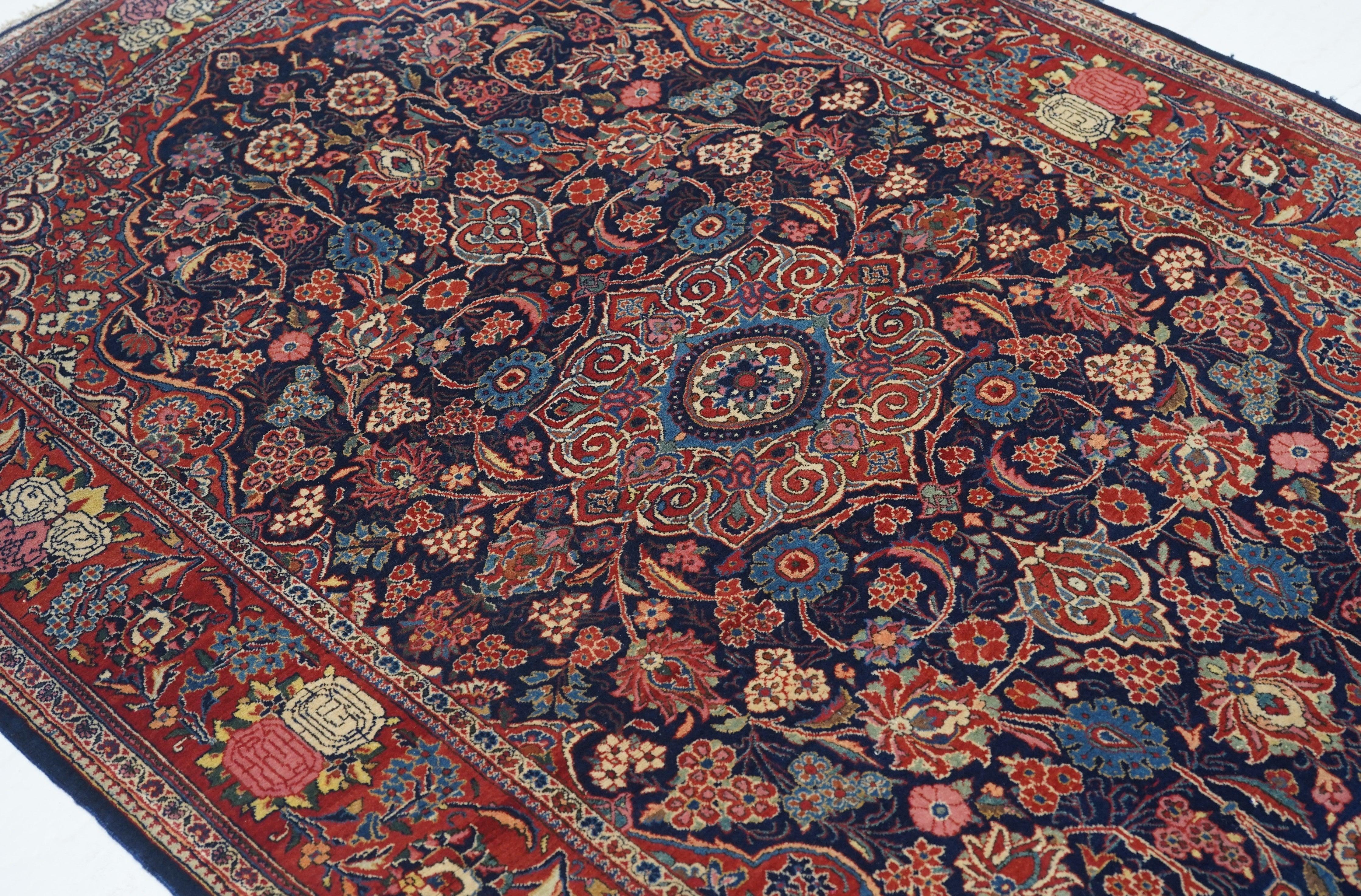 Vintage Persian Kashan Rug 4'8'' x 7'7'' For Sale 1