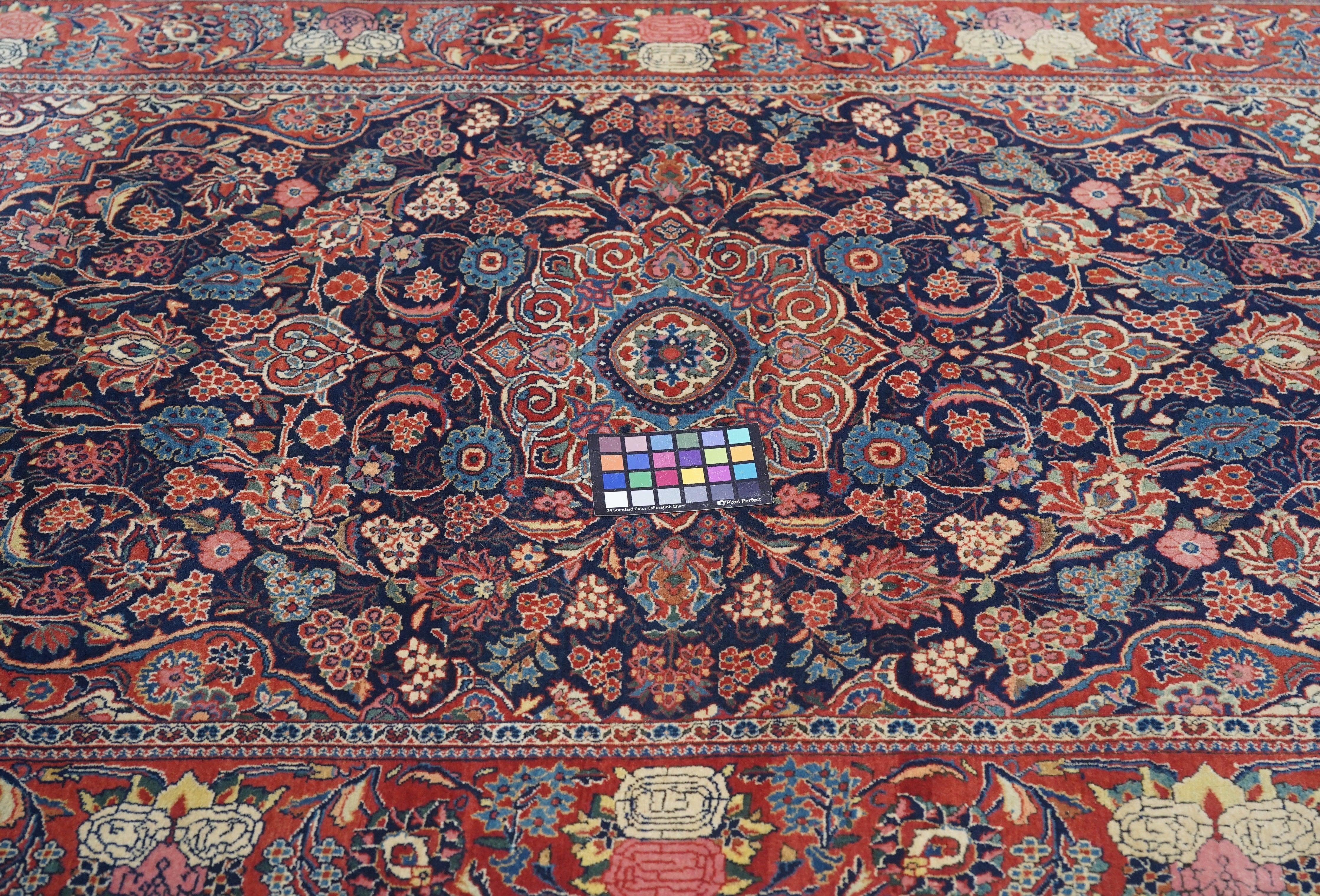 Vintage Persian Kashan Rug 4'8'' x 7'7'' For Sale 3