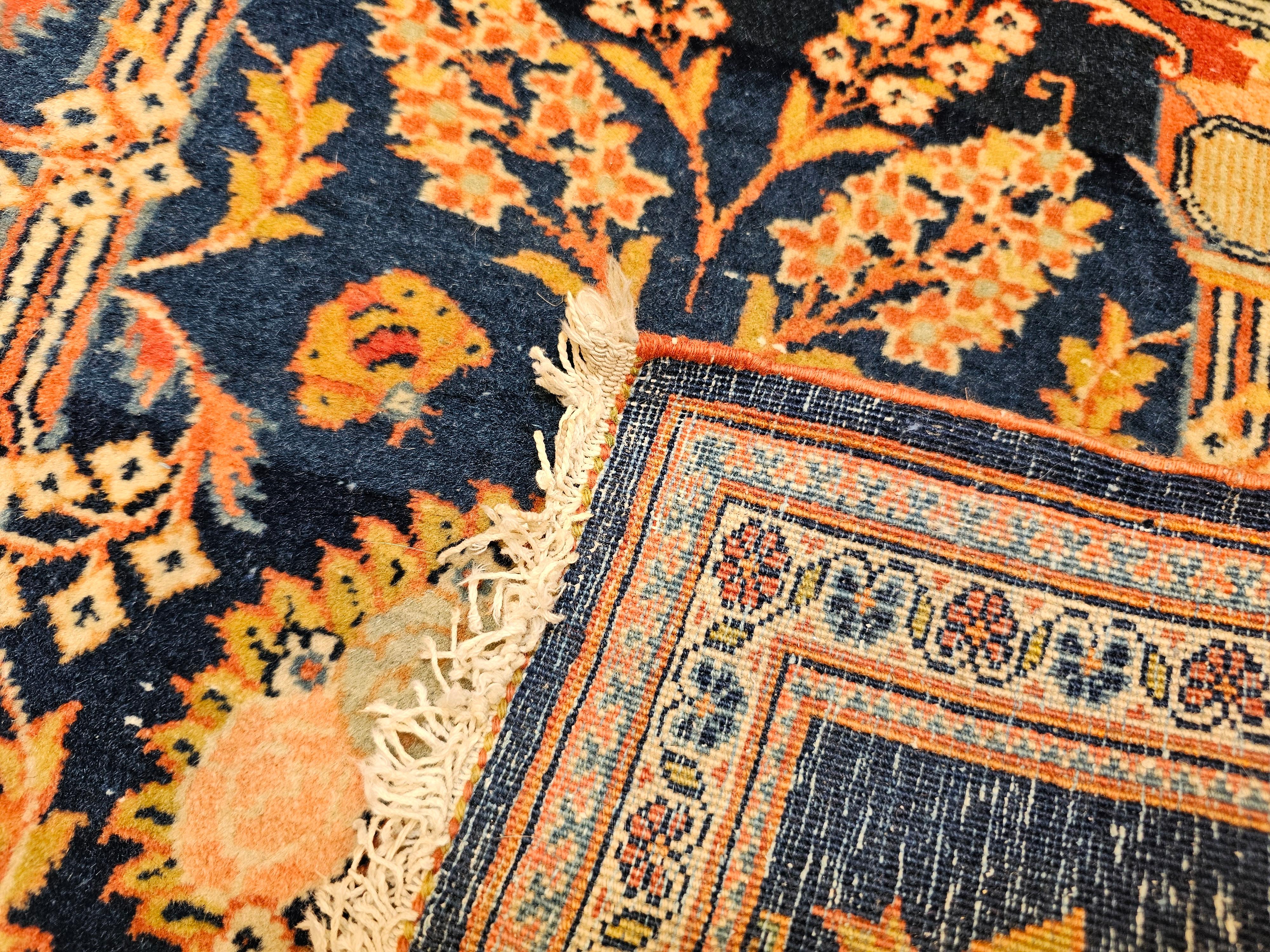 Kashan persan vintage dans un motif de vase avec couronne royale persane en bleu, rouge en vente 4
